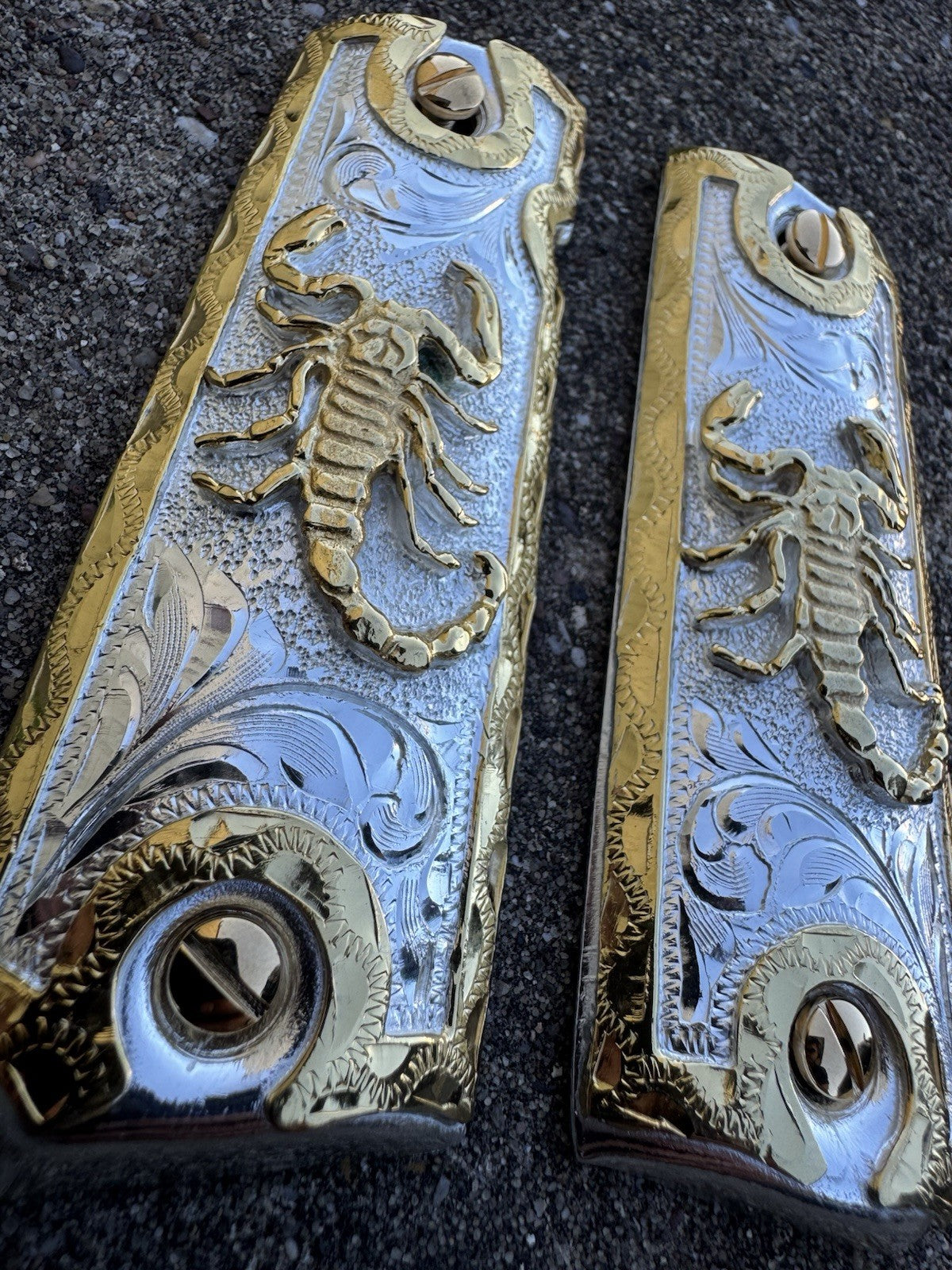 1911 45 38 Super Full Size Scorpion Gold Gun Pistol Grip Cachas & 24K Screws