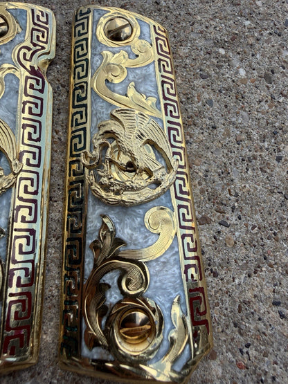1911 45 38 Super Full Size Mexican Eagle Gold Gun Pistol Grip Cachas & 24K Screw