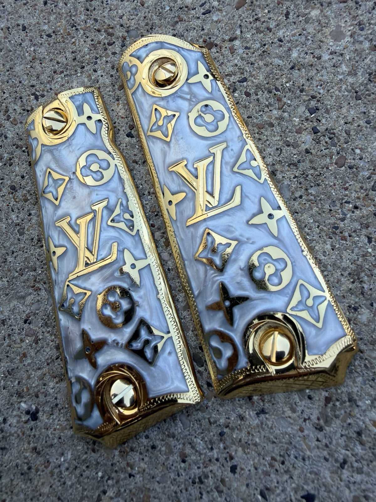 1911 45 38 Super Full Size Gold Gun Pistol Grip Cachas Chapeado & 24K Screws