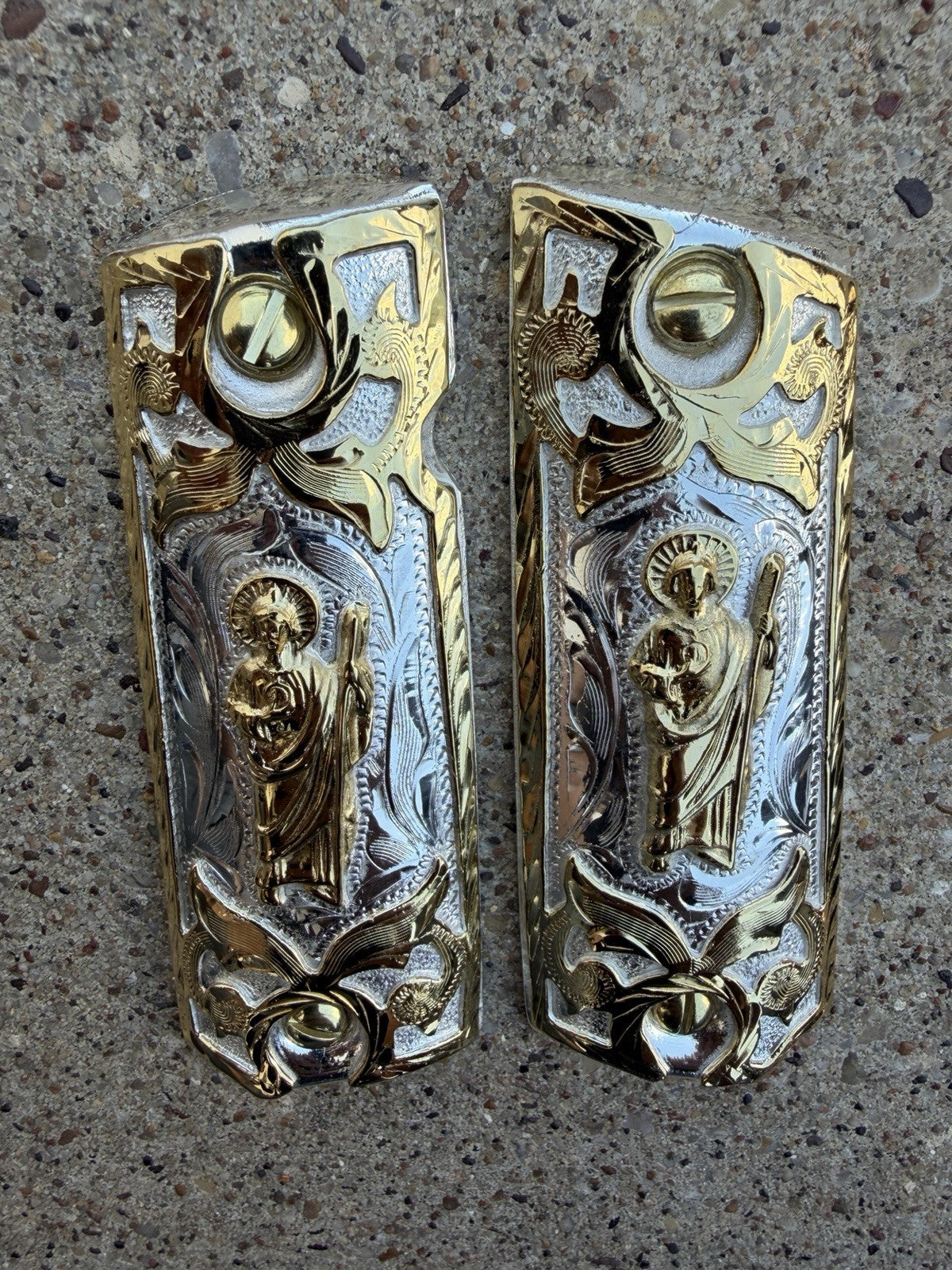 1911 45 38 Super Full Size San Judas Gold Gun Pistol Grip Cachas & 24K Screws
