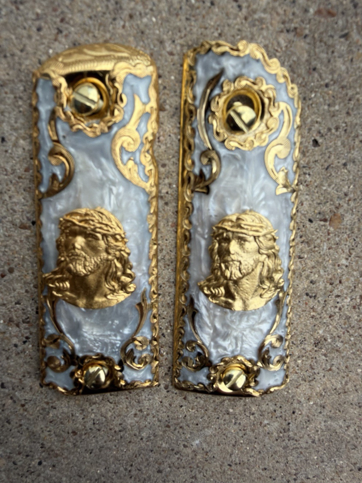 1911 45 38 Super Full Size Gold Gun Pistol Grip Cachas Chapeado & 24K Screws