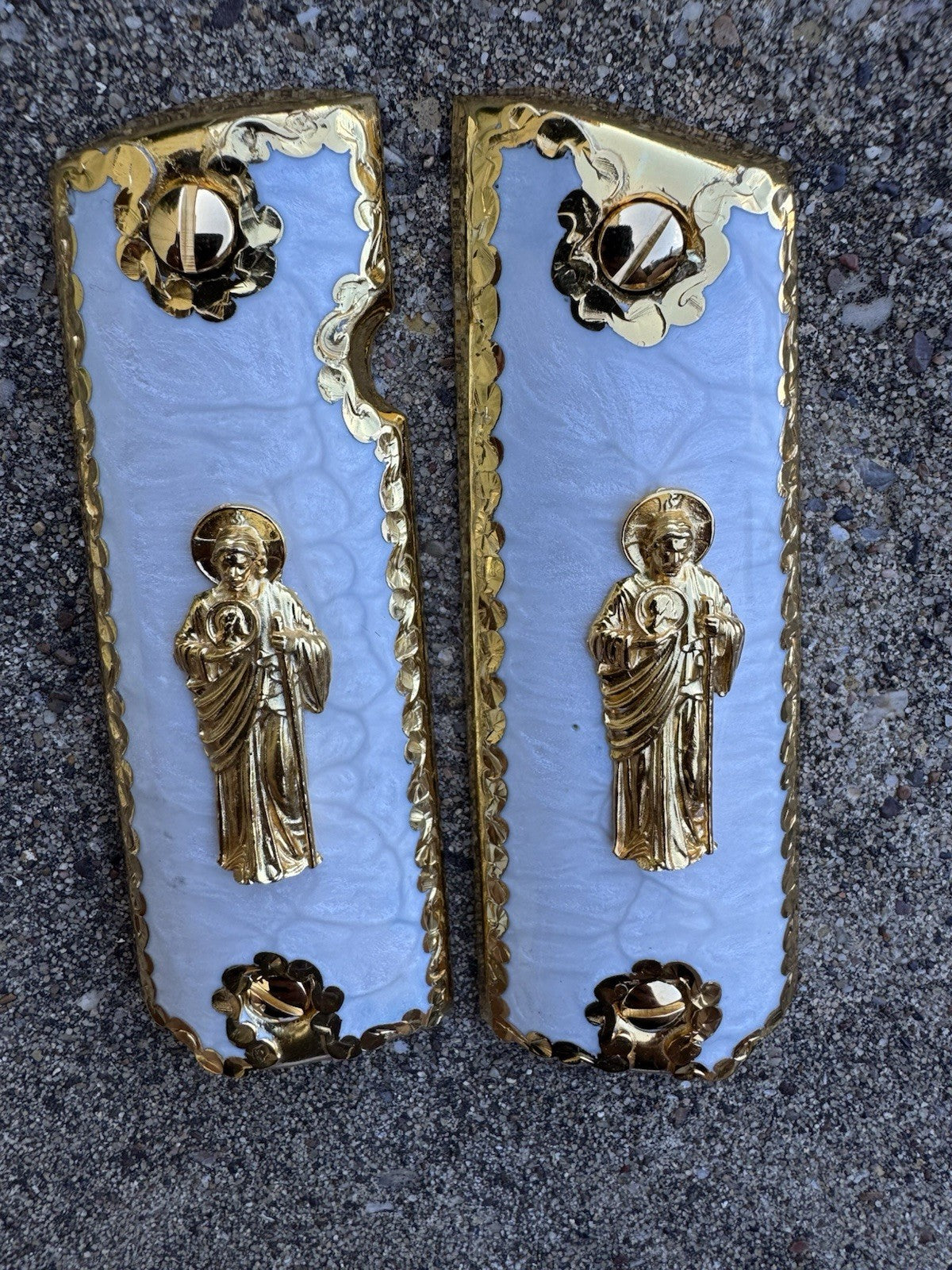 1911 45 38 Super Full Size San Judas Gold Gun Pistol Grip Cachas & 24K Screws