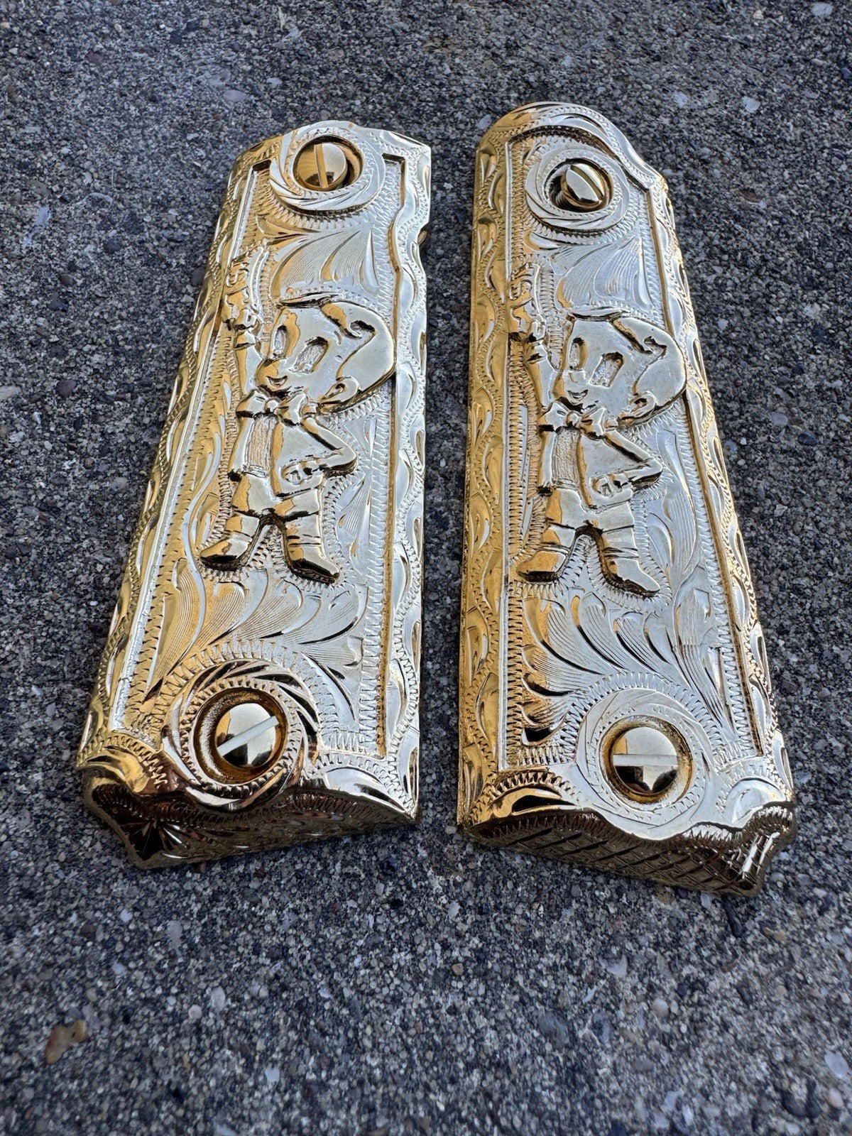 1911 45 38 Super Full Size Richie Rich Gold Gun Pistol Grip Cachas & 24K Screws