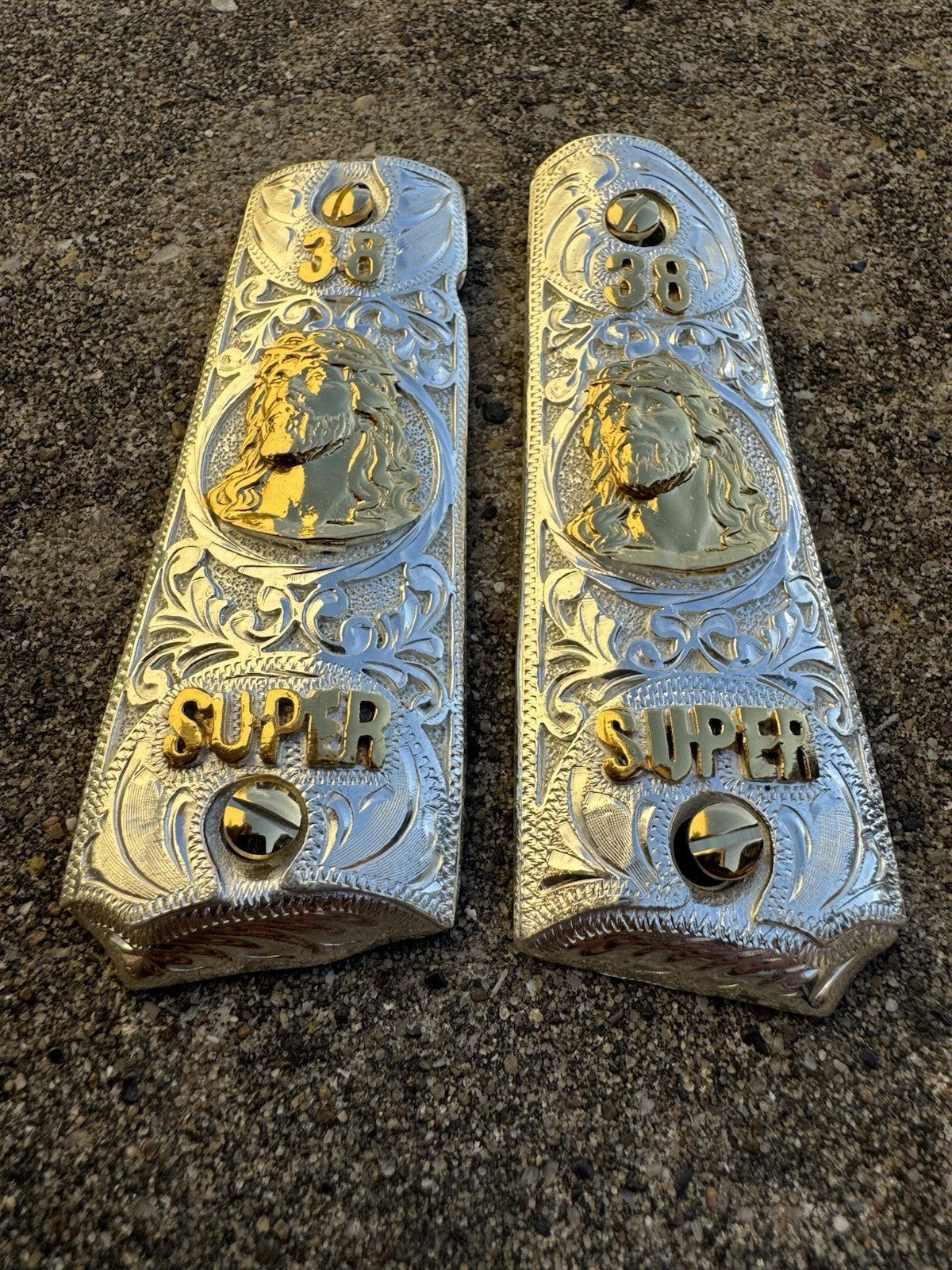 1911 45 38 Super Full Size Jesus Gold Gun Pistol Grip Cachas & 24K Screws