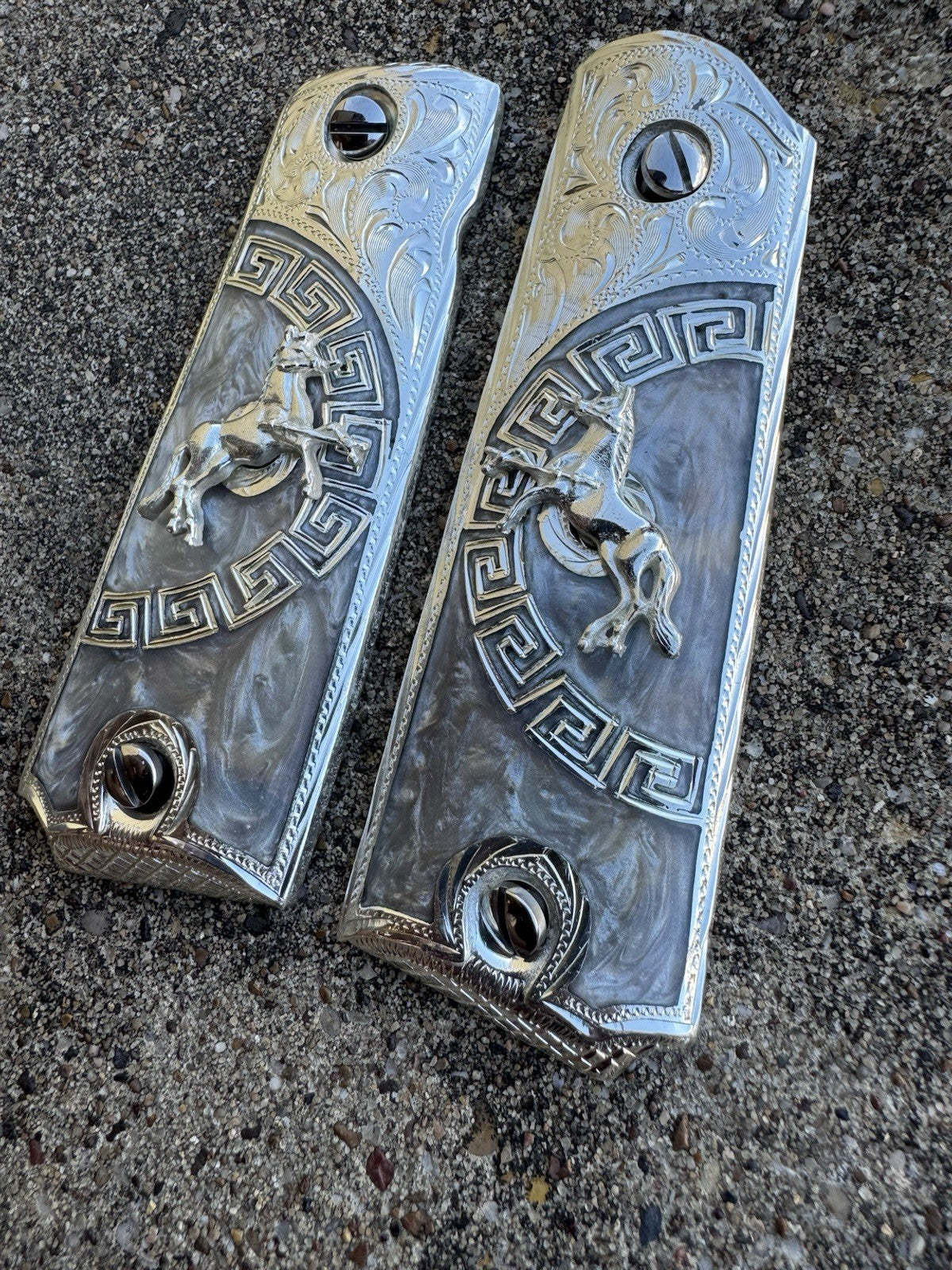 1911 45 38 Super Full Size Colt Horse Gun Pistol Grip Cachas & Polished Screws