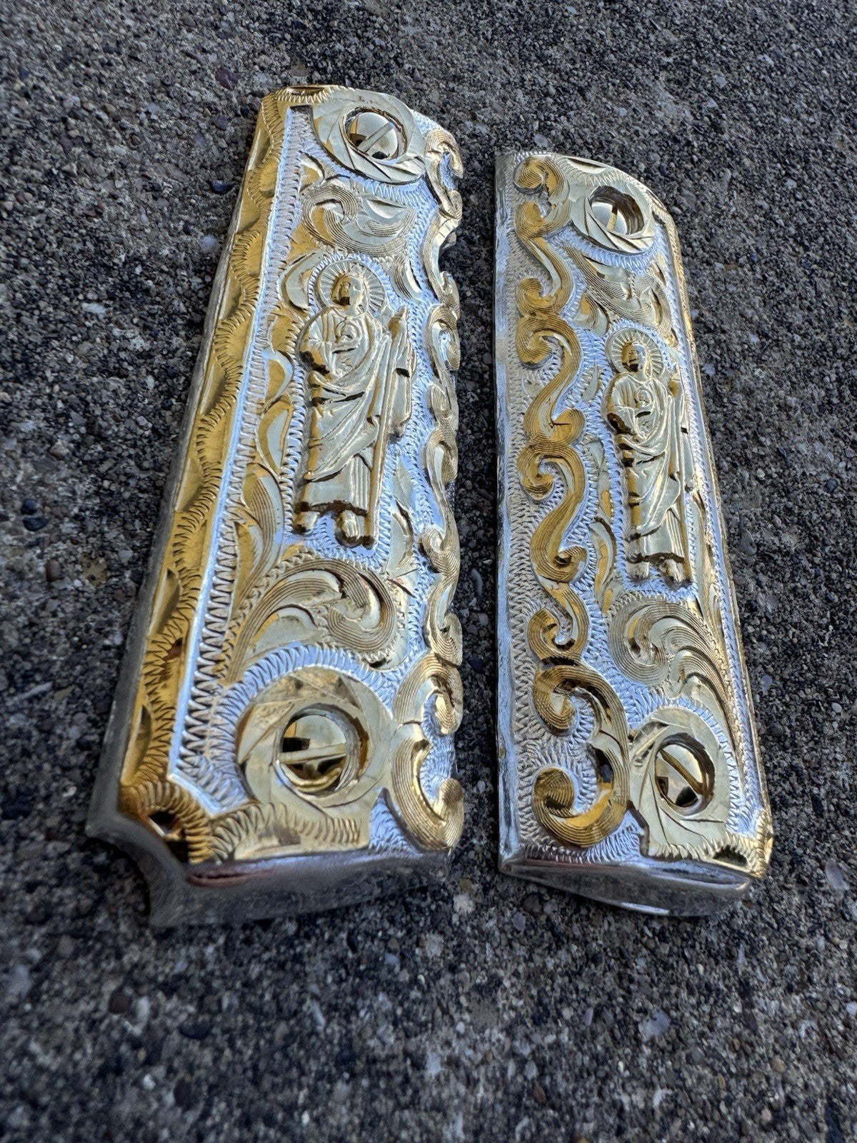 1911 45 38 Super Full Size San Judas Gold Gun Pistol Grip Cachas & 24K Screws