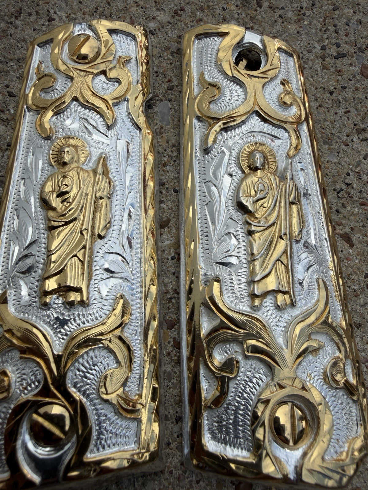 1911 45 38 Super Full Size San Judas Gold Gun Pistol Grip Cachas & 24K Screws