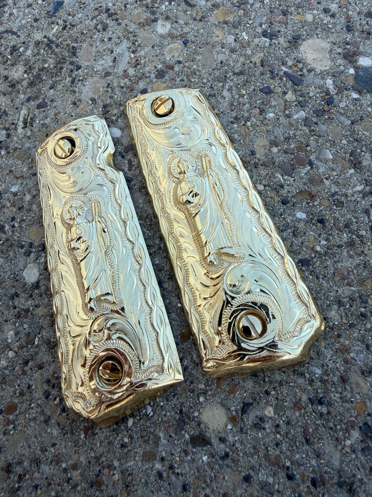 1911 45 38 Super Full Size San Judas Gold Gun Pistol Grip Cachas & 24K Screws