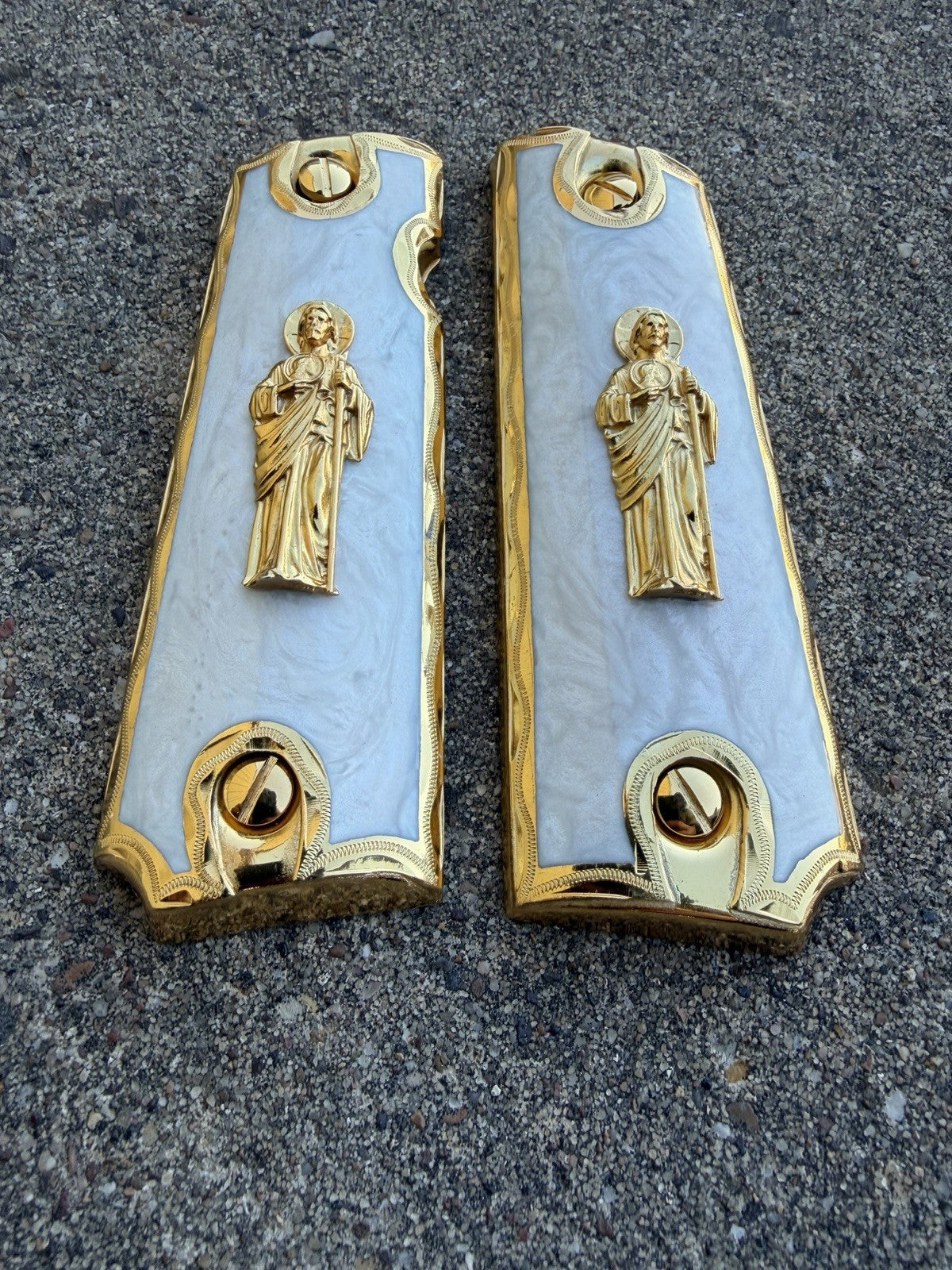 1911 45 38 Super Full Size San Judas Gold Gun Pistol Grip Cachas & 24K Screws