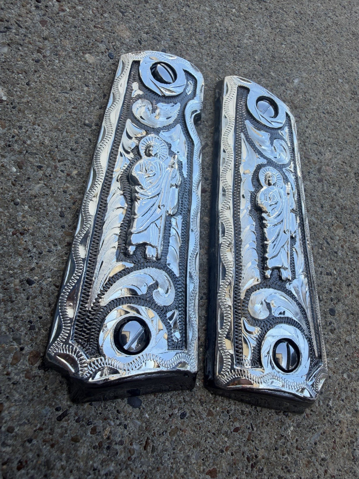 1911 45 38 Super Full Size San Judas Gun Pistol Grip Cachas & Polished Screws