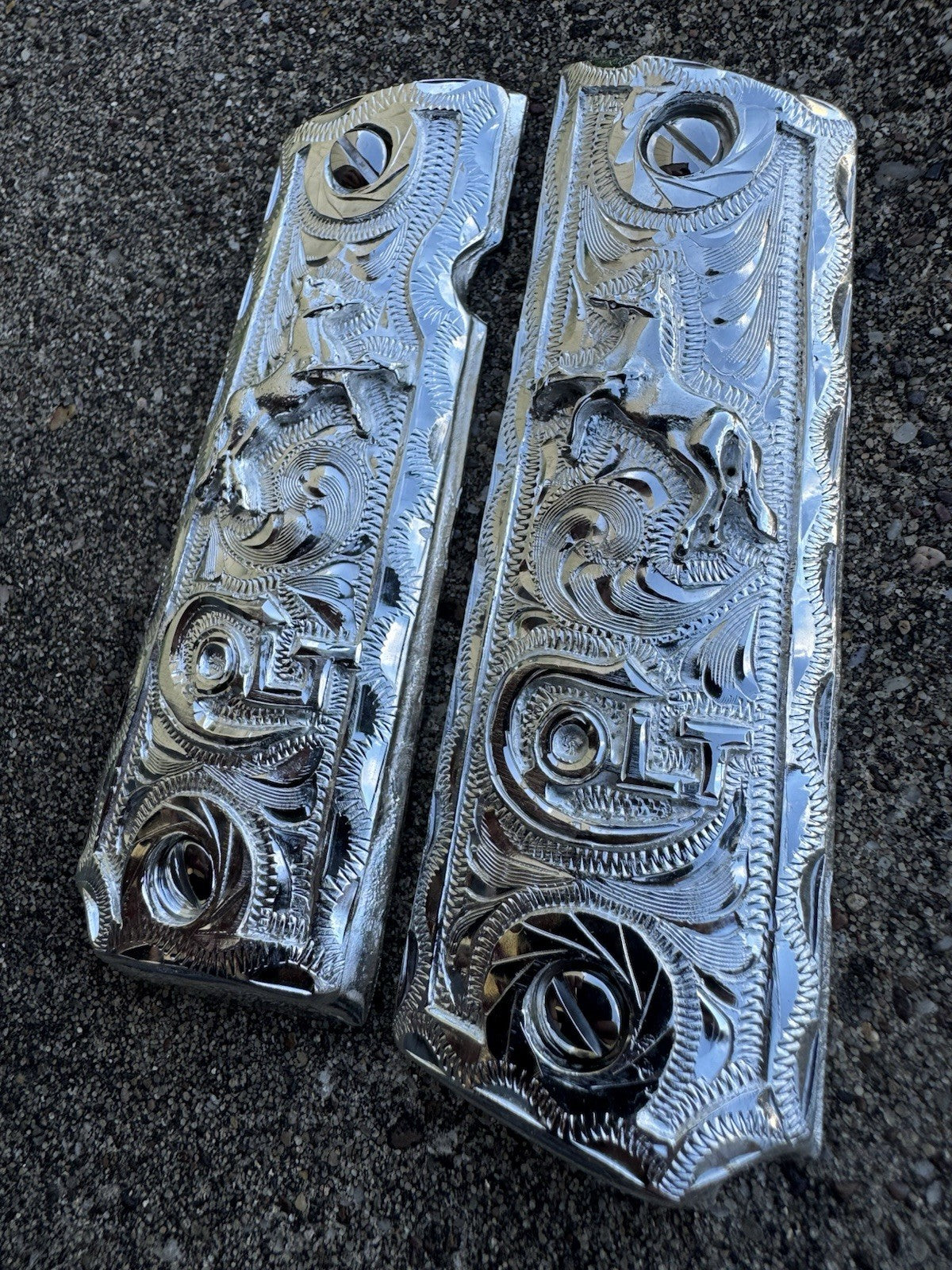 1911 45 38 Super Full Size Colt Horse Gun Pistol Grip Cachas & Polished Screws