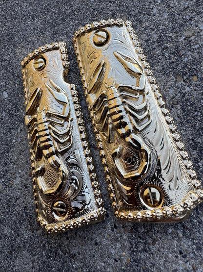 1911 45 38 Super Full Size Scorpion Gold Gun Pistol Grip Cachas & 24K Screws