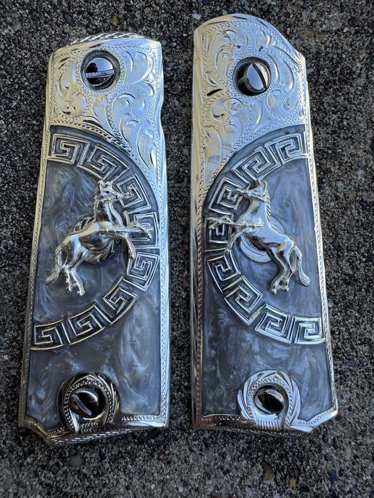 1911 45 38 Super Full Size Colt Horse Gun Pistol Grip Cachas & Polished Screws