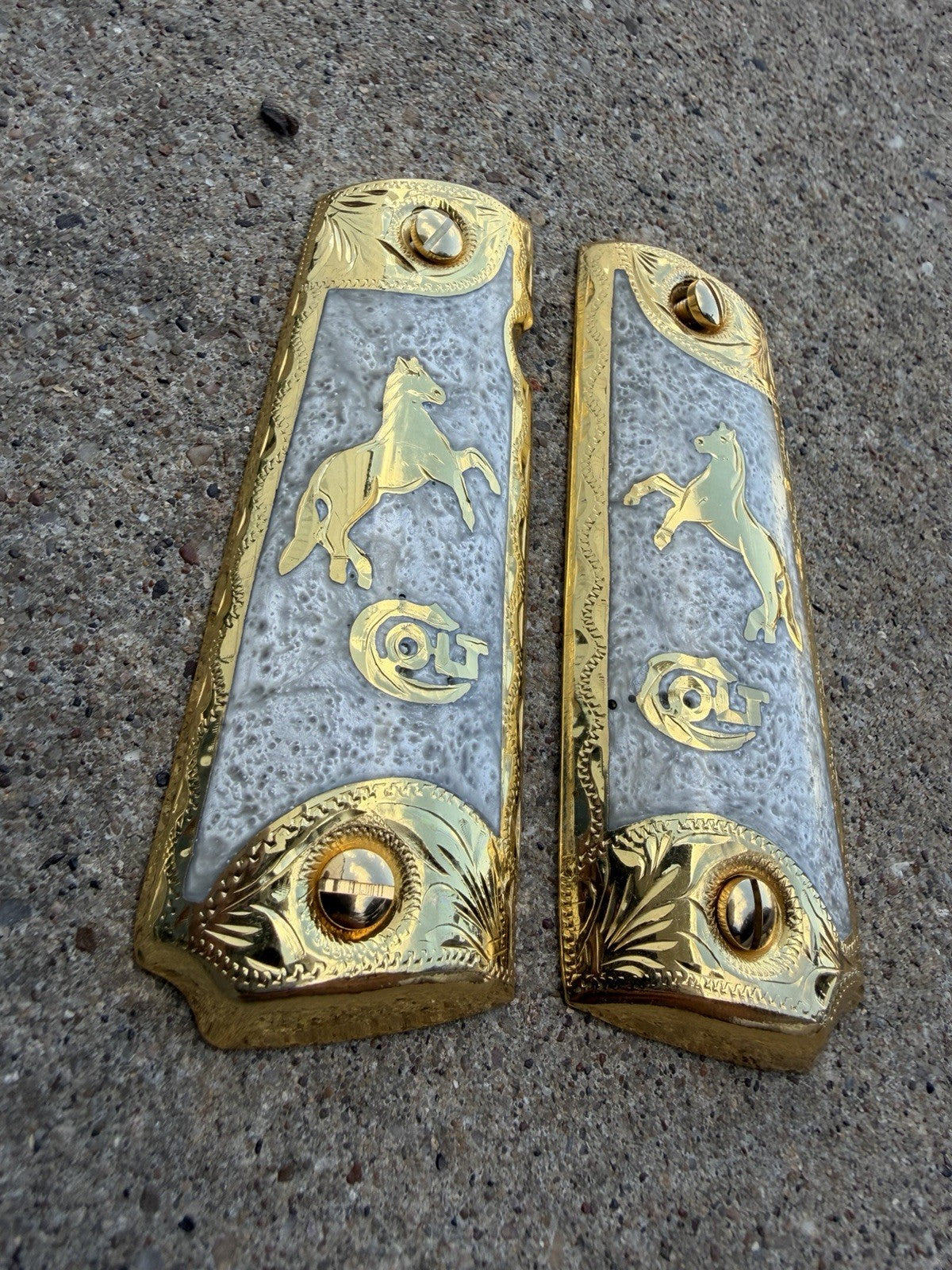 1911 45 38 Super Full Size Horse Gold Gun Pistol Grip Cachas & 24K Screws