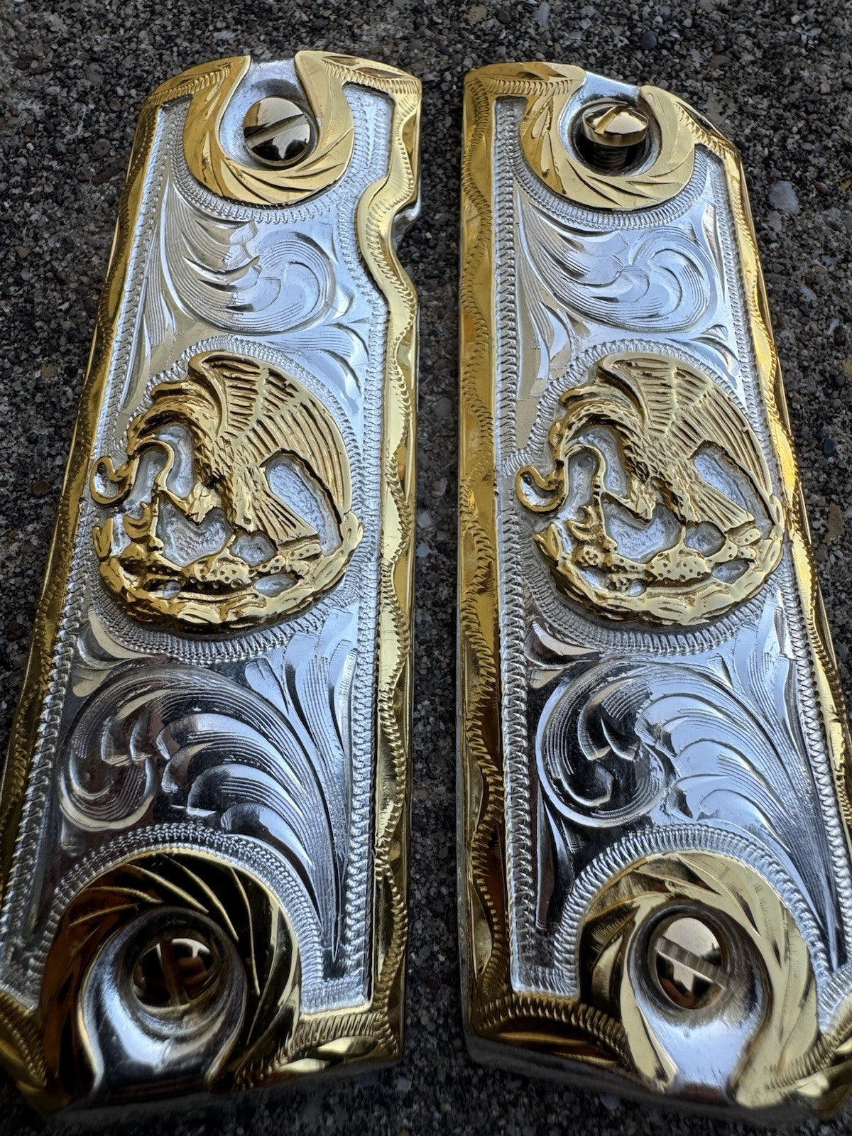 1911 45 38 Super Full Size Mexican Eagle Gold Gun Pistol Grip Cachas & 24K Screw