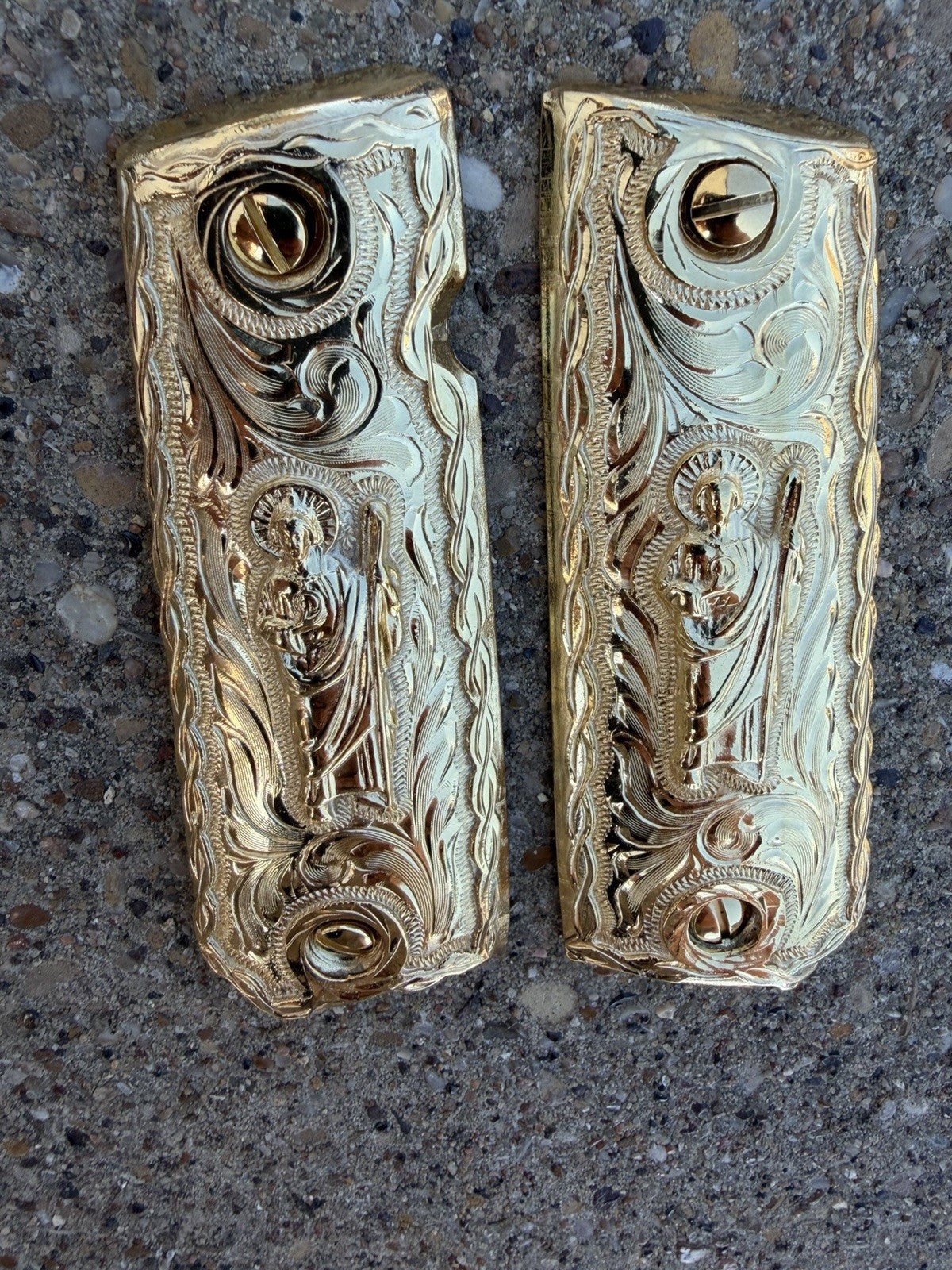 1911 45 38 Super Full Size San Judas Gold Gun Pistol Grip Cachas & 24K Screws