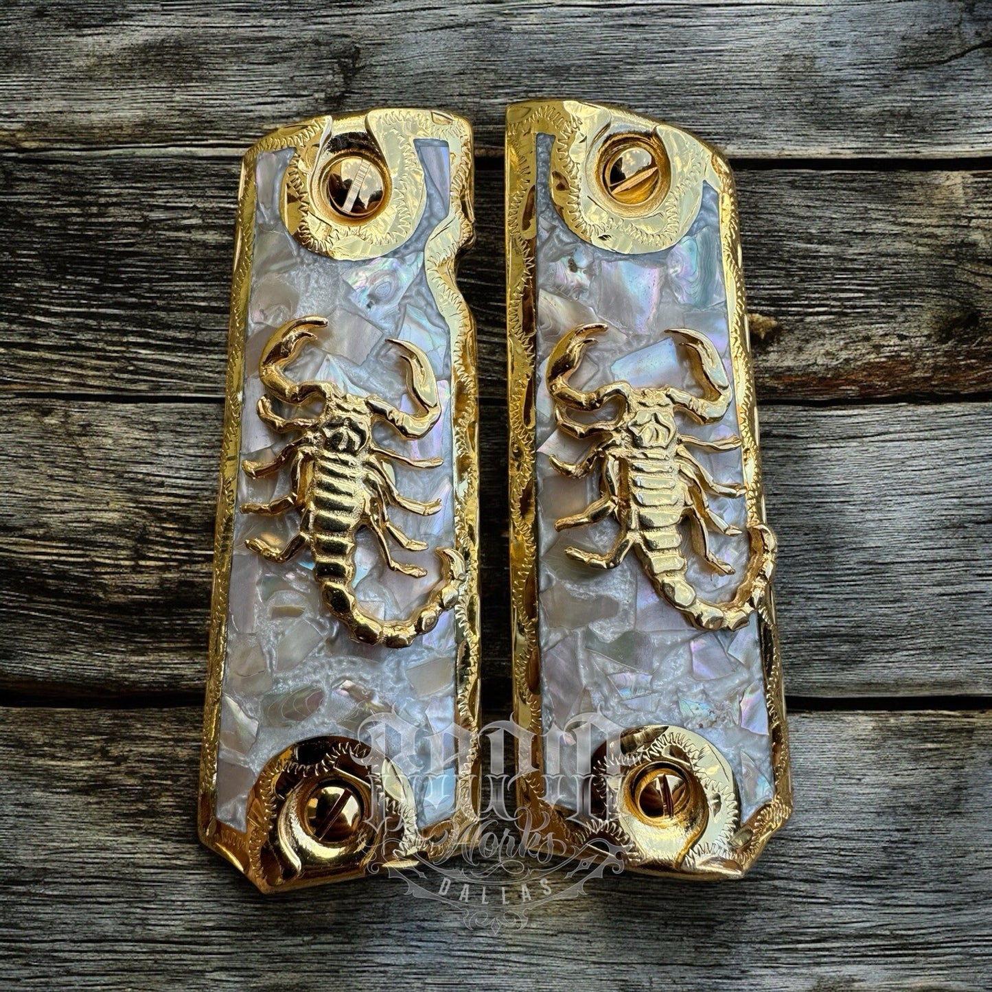 1911 45 38 Super Full Size Scorpion Gold Gun Pistol Grip Cachas & 24K Screws