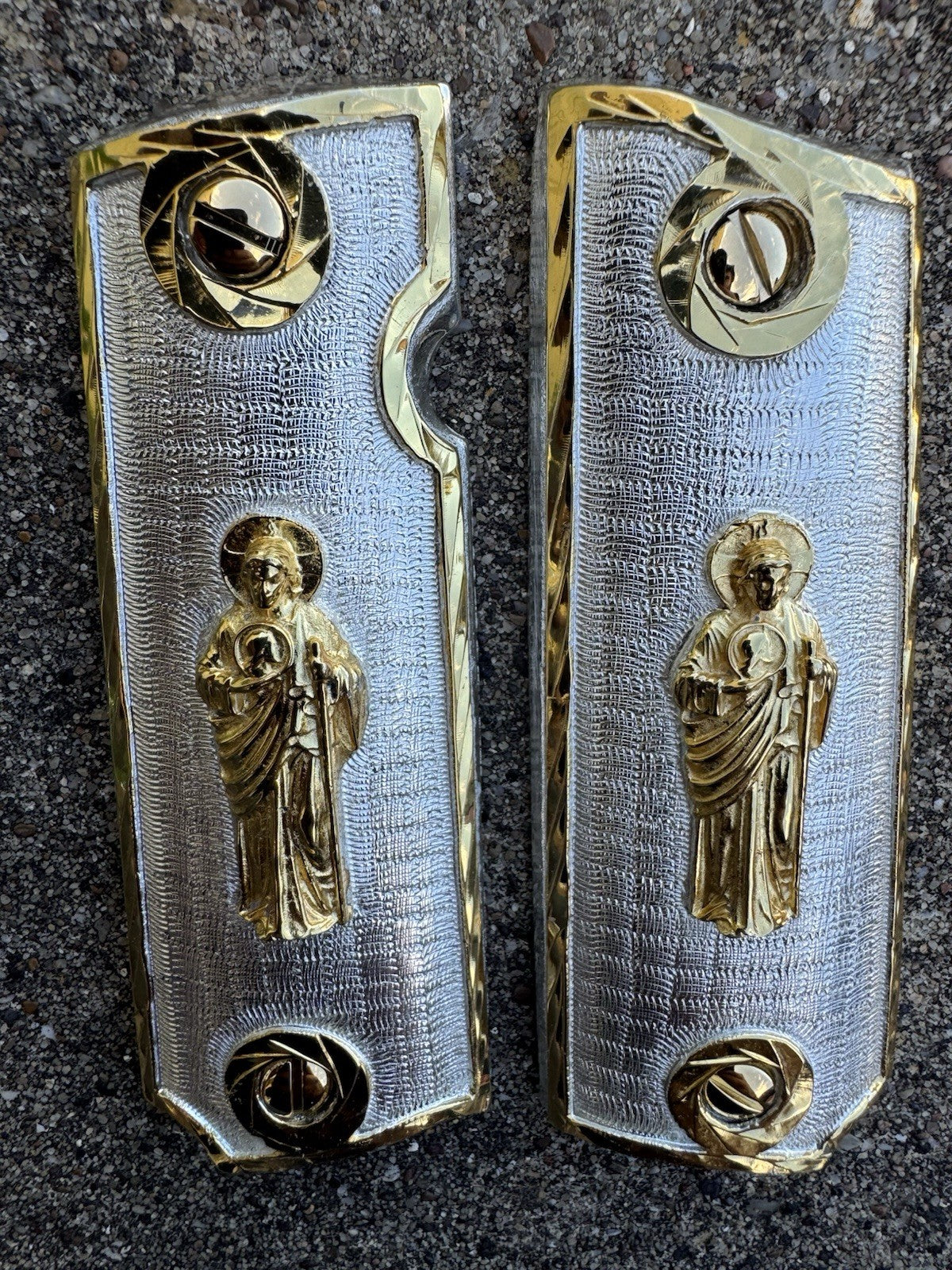 1911 45 38 Super Full Size San Judas Gold Gun Pistol Grip Cachas & 24K Screws