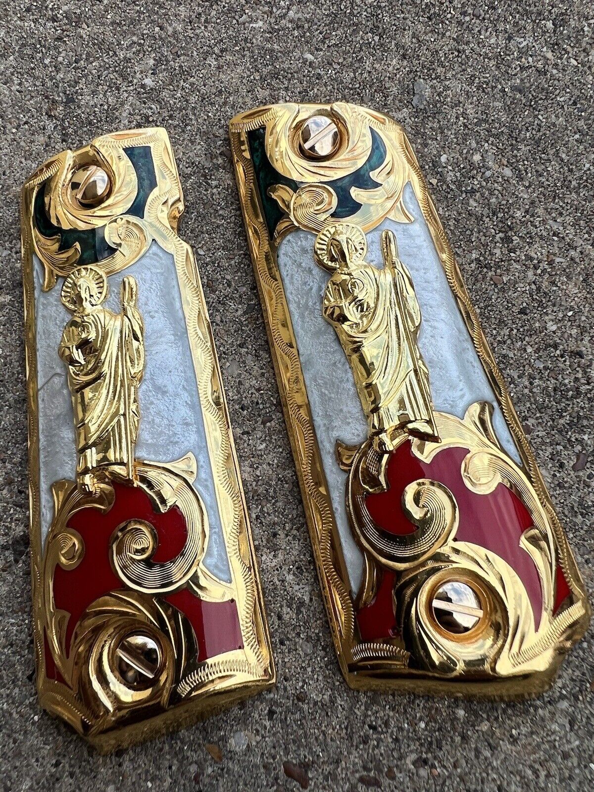 1911 45 38 Super Full Size San Judas Gold Gun Pistol Grip Cachas & 24K Screws