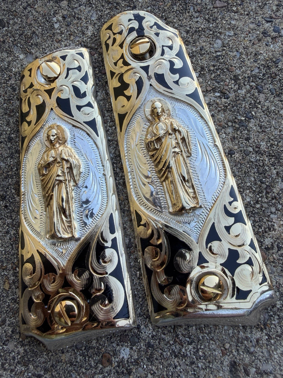 1911 45 38 Super Full Size San Judas Gold Gun Pistol Grip Cachas & 24K Screws