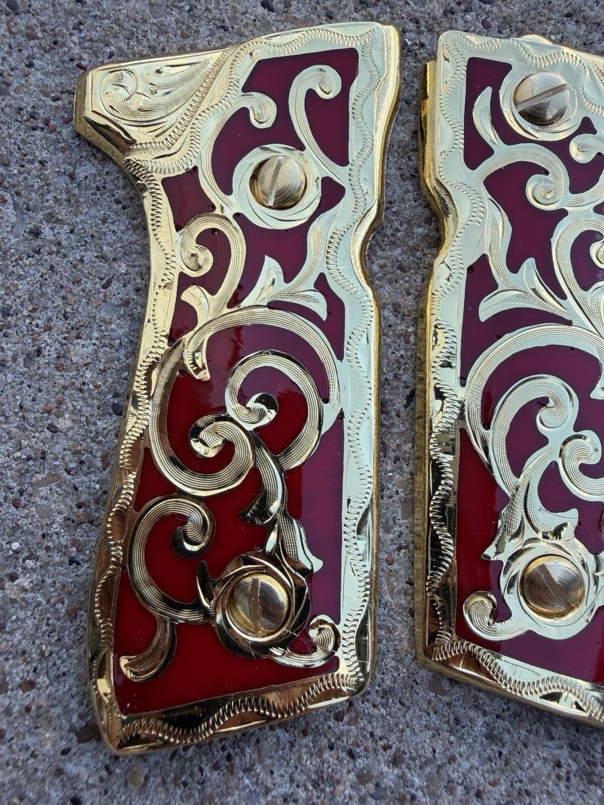 Beretta 92FS Cachas Scroll Gold Plated Pistol Custom Grips & Gold Screws