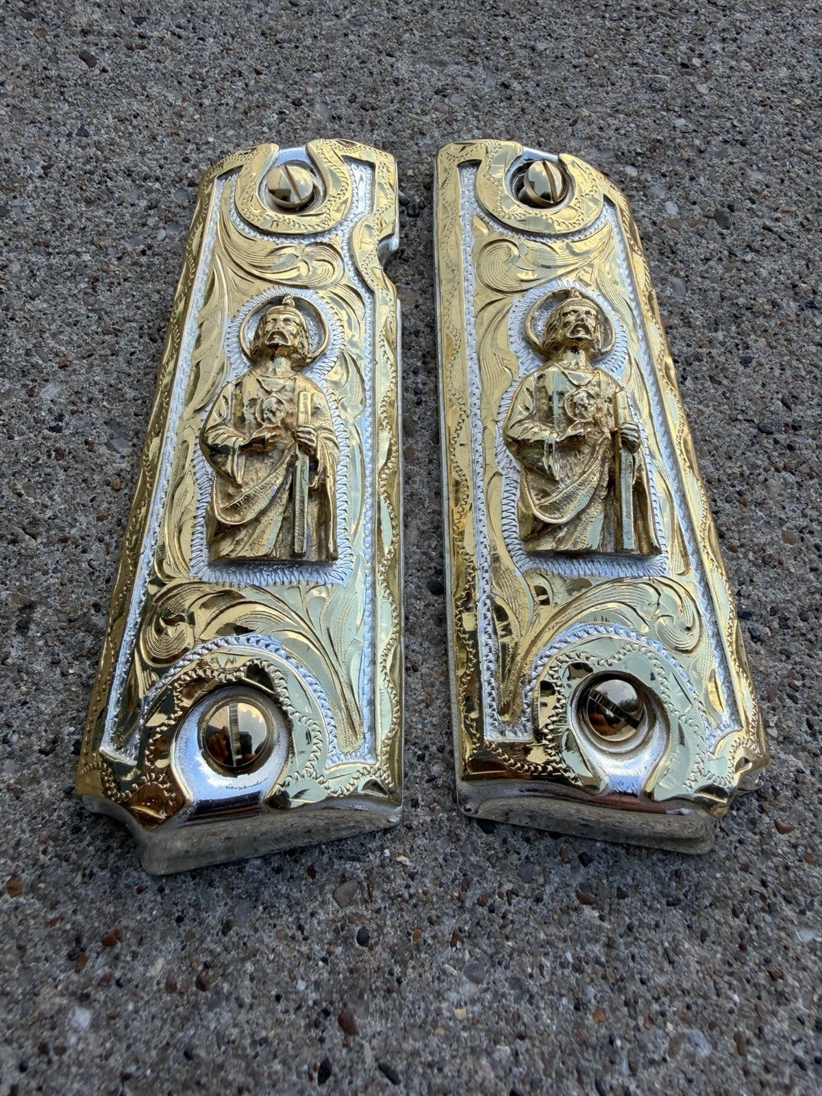 1911 45 38 Super Full Size San Judas Gold Gun Pistol Grip Cachas & 24K Screws