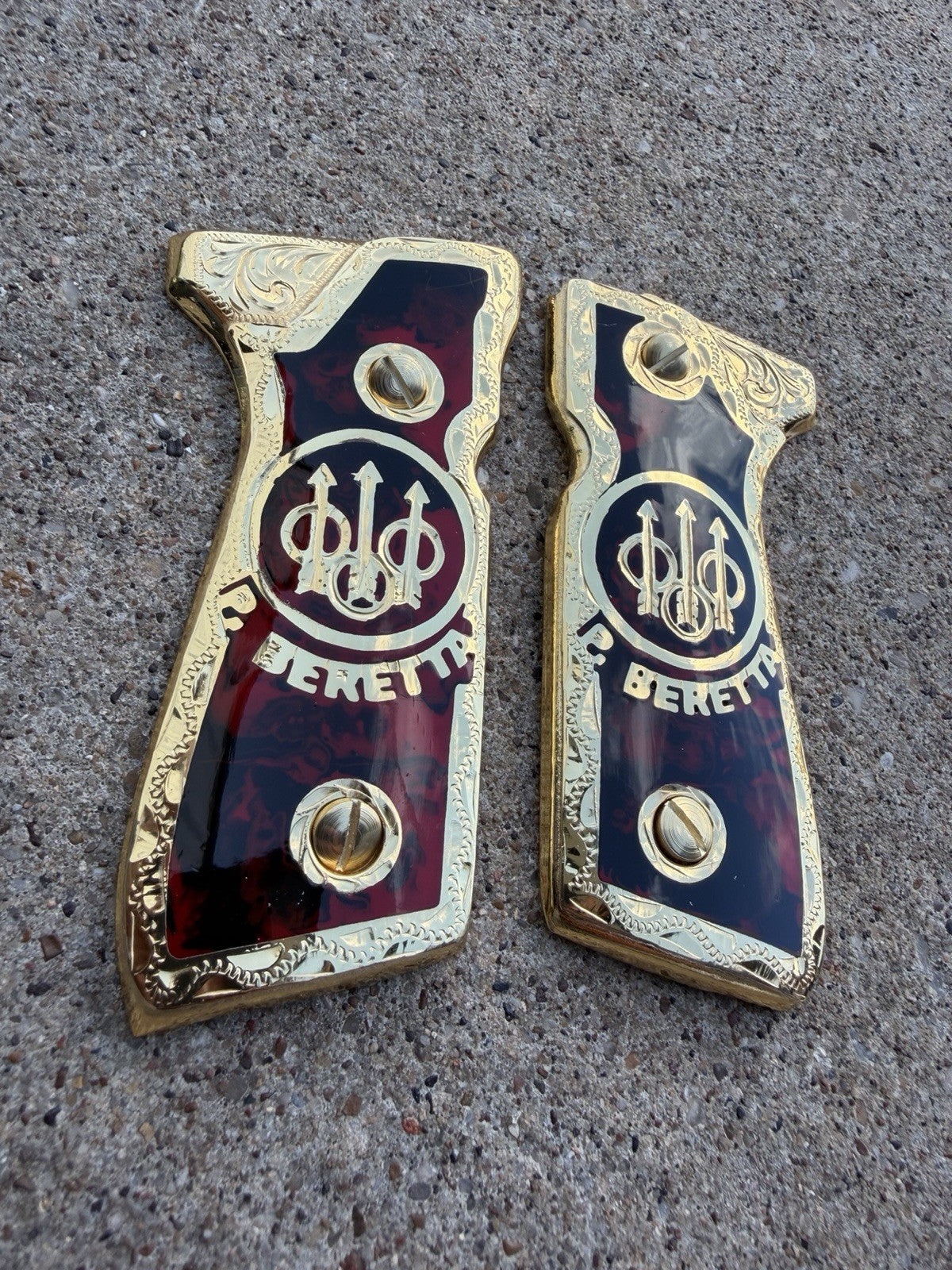 Beretta 92FS Cachas Gold Plated Pistol Custom Grips & Gold Screws