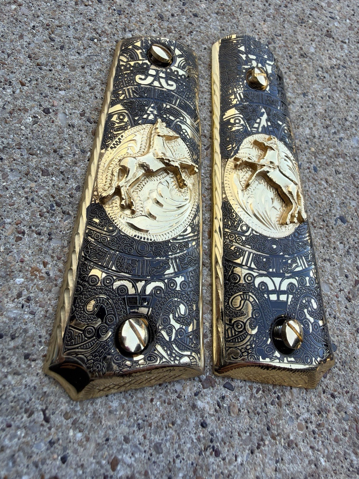 1911 45 38 Super Full Size Horse Aztec Gold Gun Pistol Grip Cachas & 24K Screws