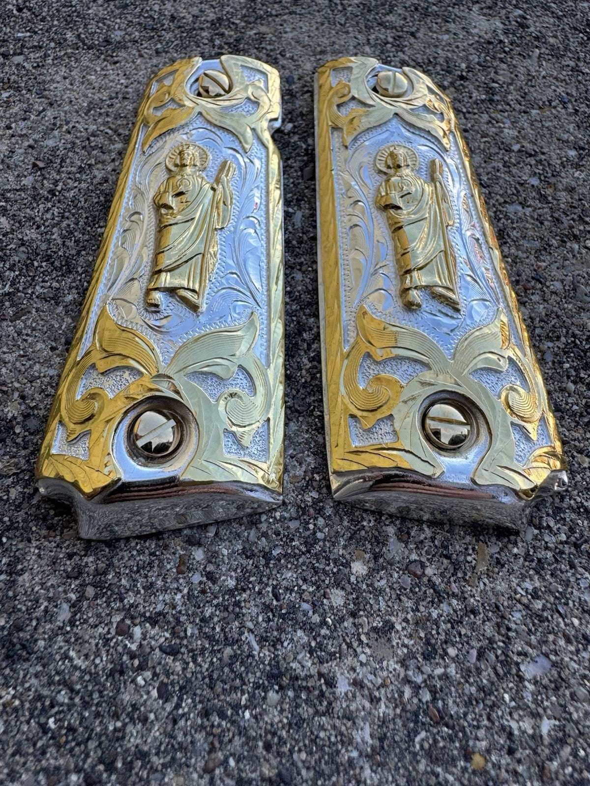 1911 45 38 Super Full Size San Judas Gold Gun Pistol Grip Cachas & 24K Screws