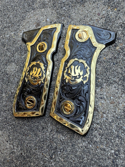 Beretta 92FS Cachas Chucky Gold Plated Pistol Custom Grips & Gold Screws