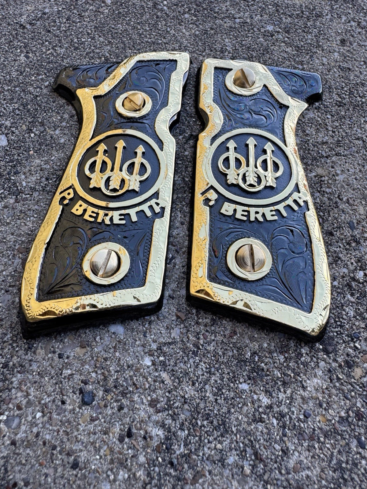 Beretta 92FS Cachas Gold Plated Pistol Custom Grips & Gold Screws