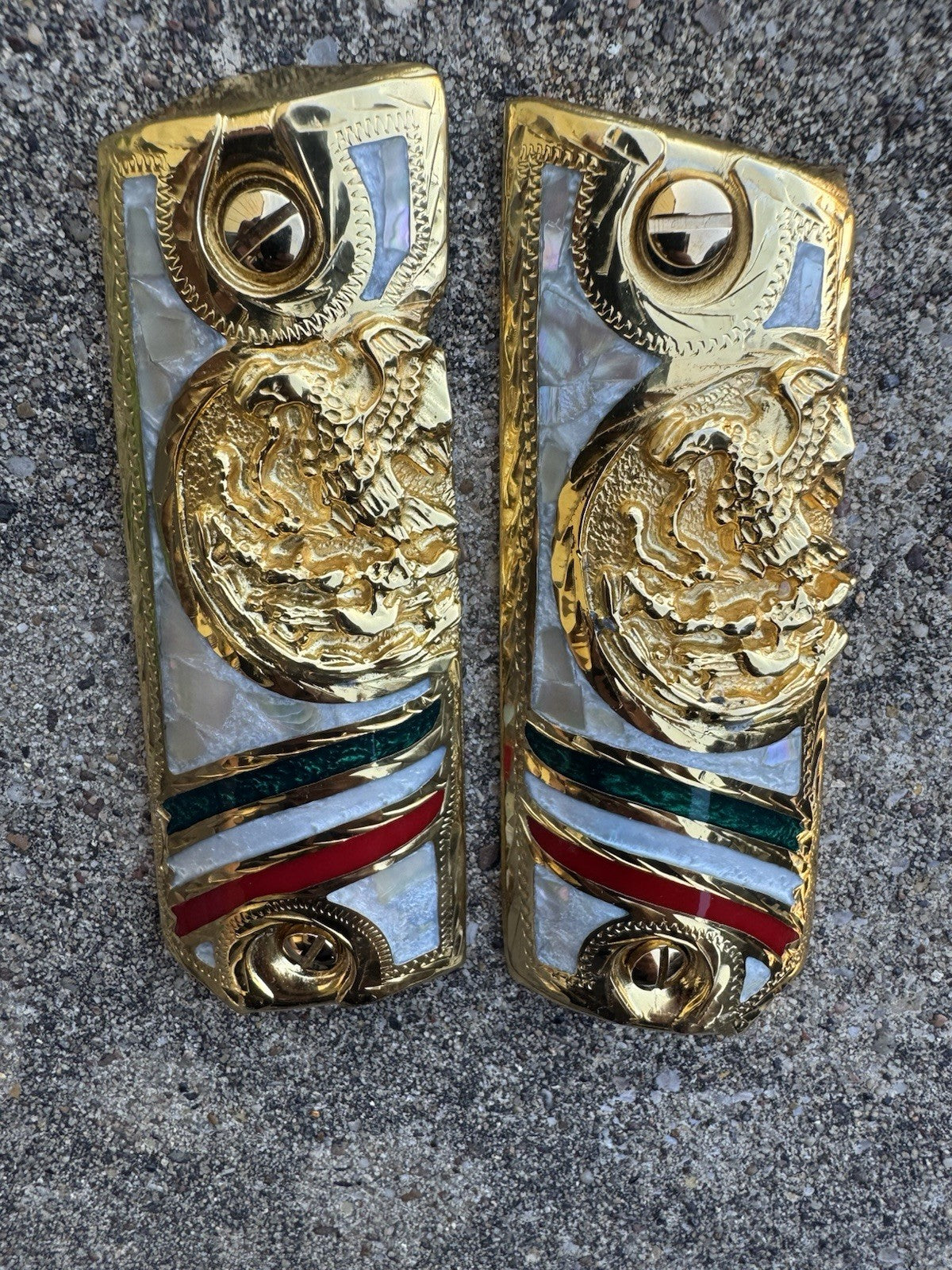 1911 45 38 Super Full Size Mexican Eagle Gold Gun Pistol Grip Cachas & 24K Screw