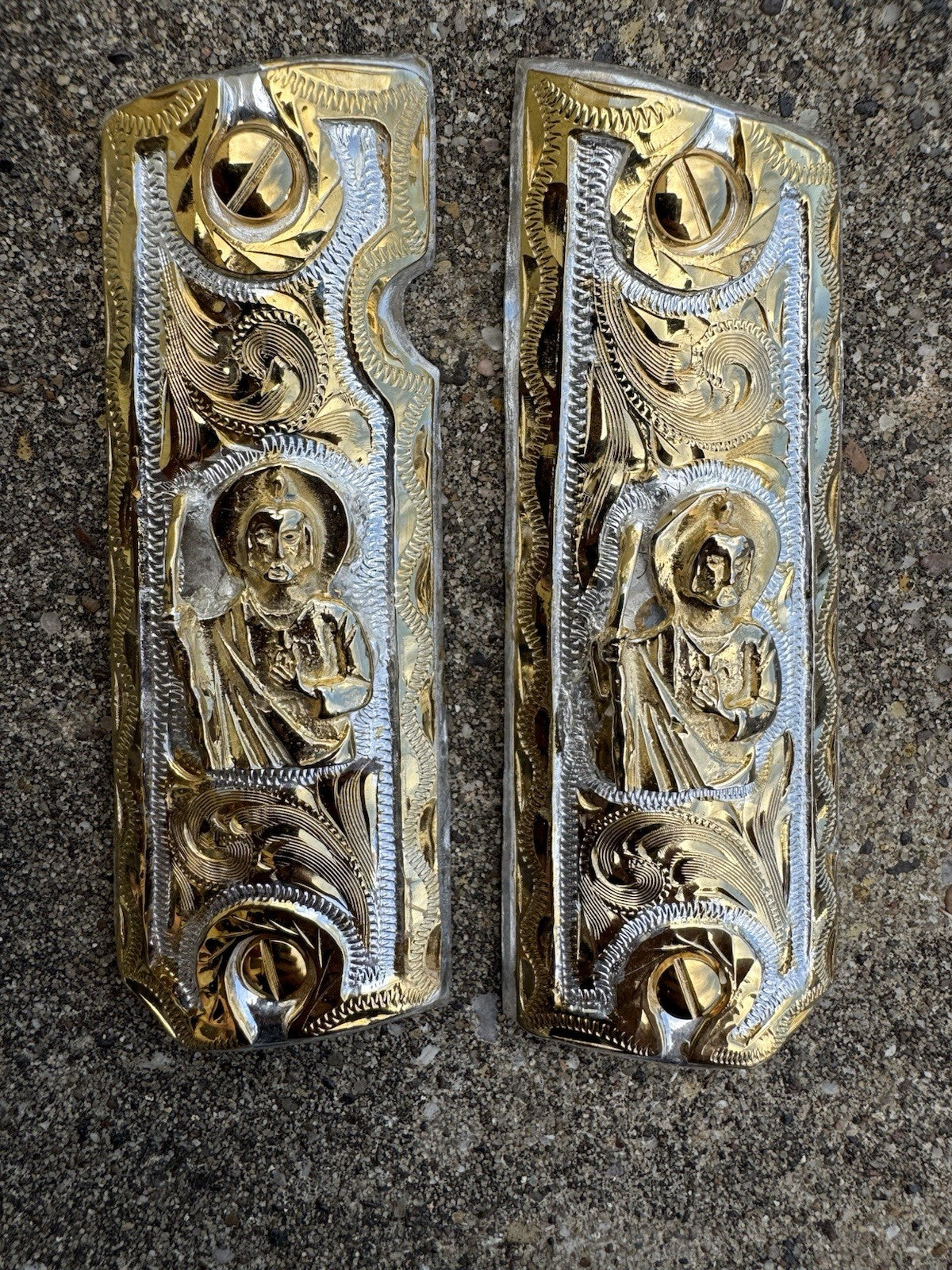 1911 45 38 Super Full Size San Judas Gold Gun Pistol Grip Cachas & 24K Screws
