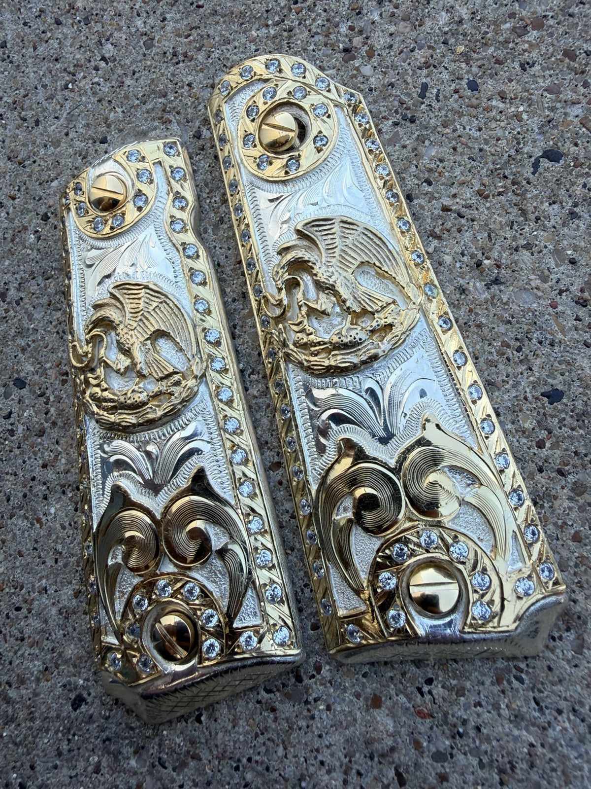 1911 ZIRCONIAS 45 38 SUPER MEXICAN EAGLE GOLD GUN PISTOL GRIP CACHAS & 24K SCREW