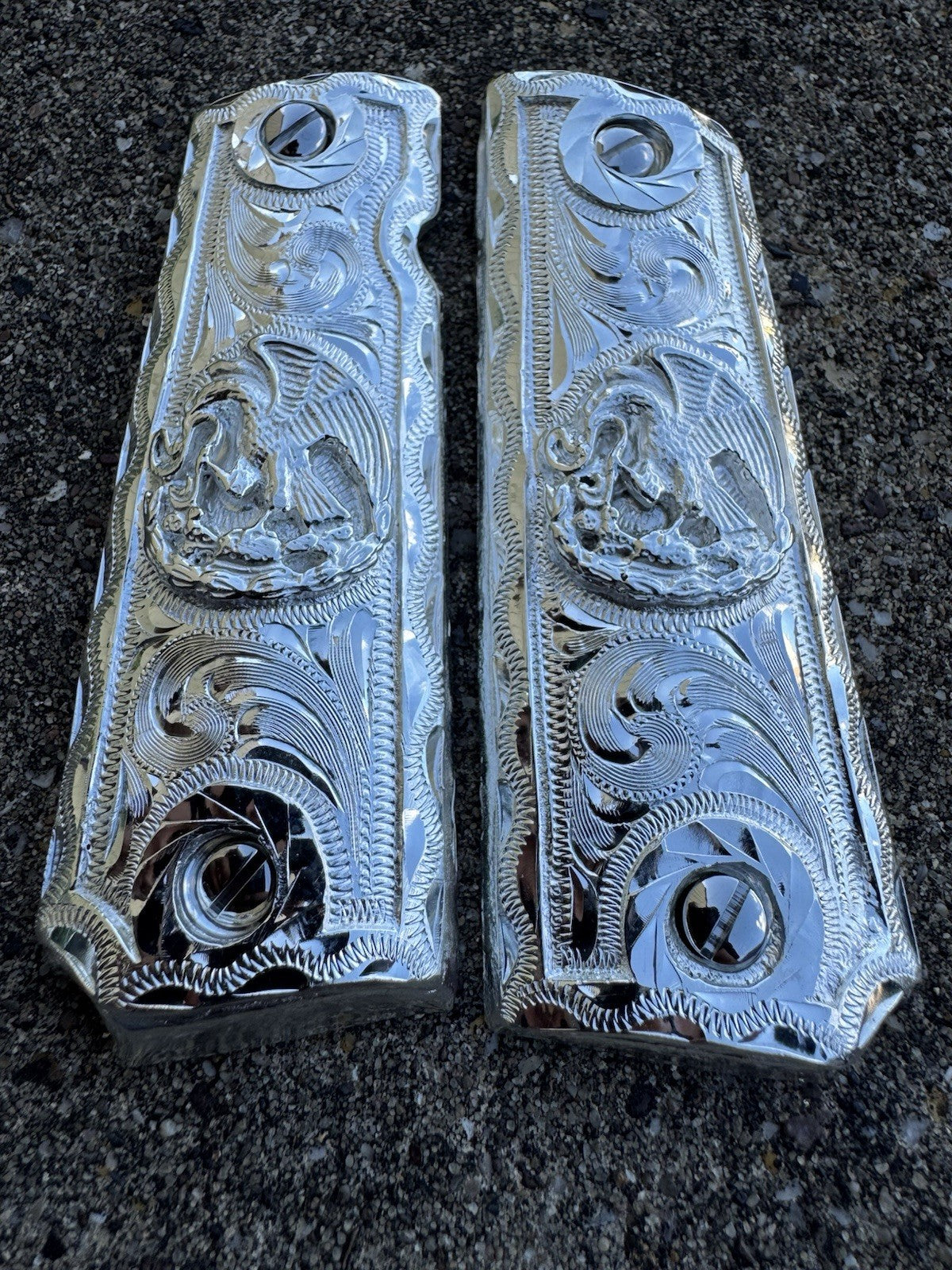 1911 45 38 Super Full Size Mexican Eagle Gun Pistol Grip Cachas & Polished Screw