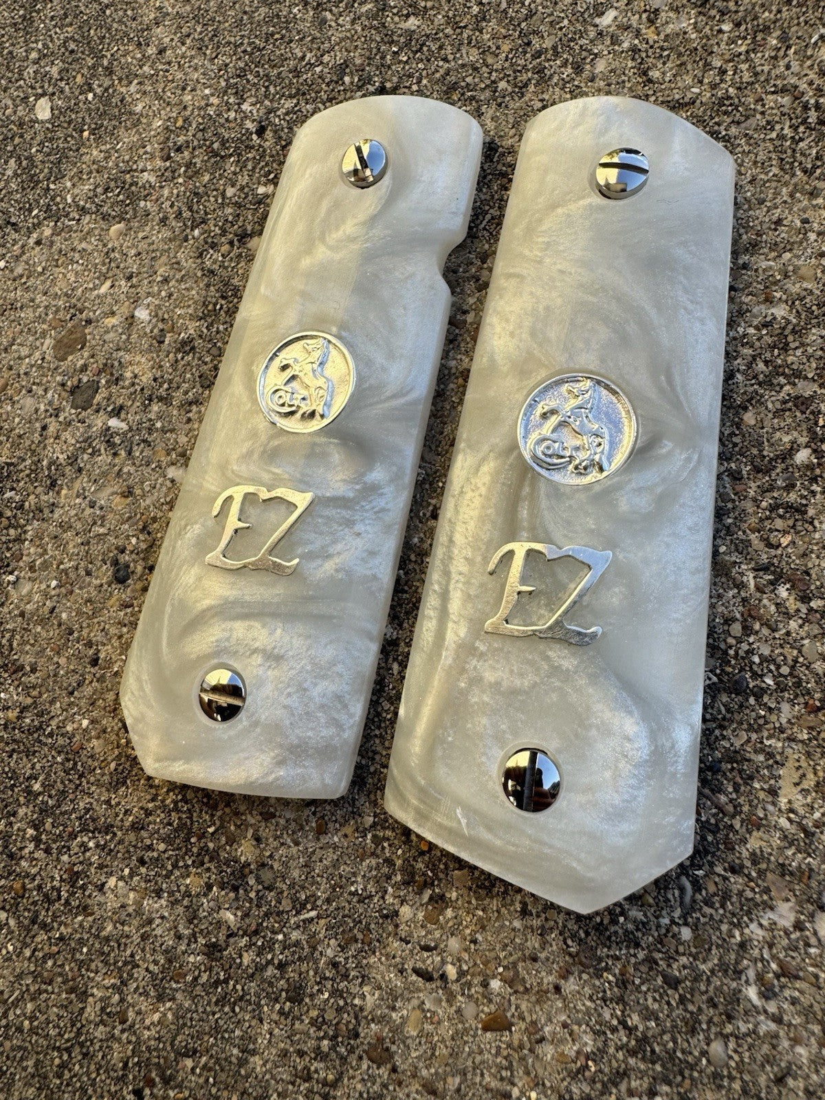 1911 45 38 Super Full Size EZ Resin Colt Coin Gun Pistol Grip Cachas