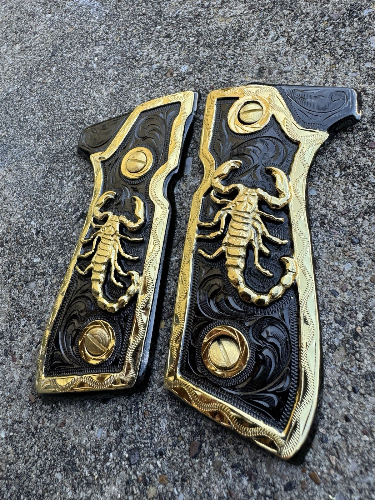 Beretta 92FS Cachas Scorpion Gold Plated Pistol Custom Grips & Gold Screws