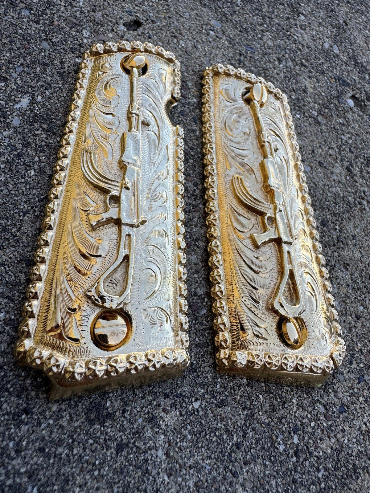 1911 45 38 Super Full Size Gold Gun Pistol Grip Cachas Chapeado & 24K Screws
