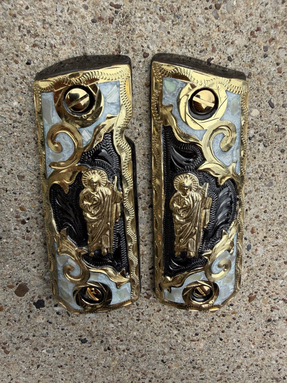 1911 45 38 Super Full Size San Judas Gold Gun Pistol Grip Cachas & 24K Screws