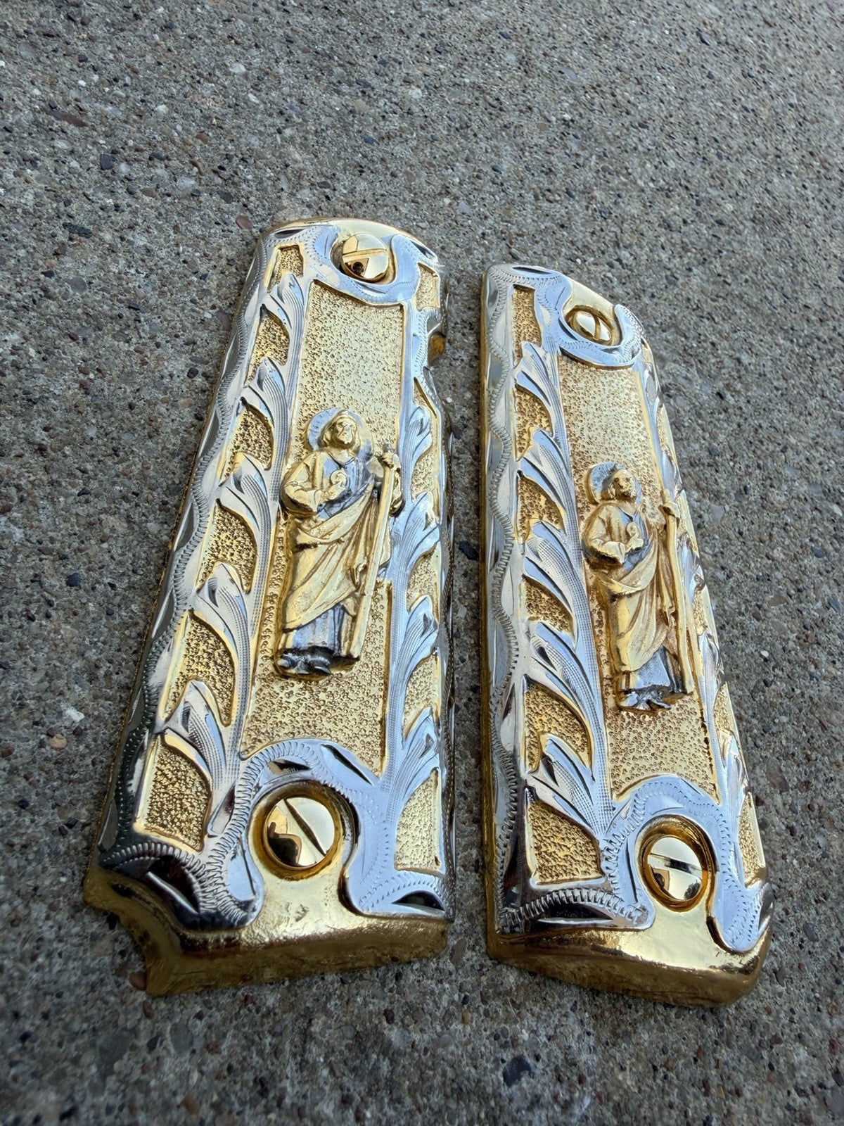 1911 45 38 Super Full Size San Judas Gold Gun Pistol Grip Cachas & 24K Screws