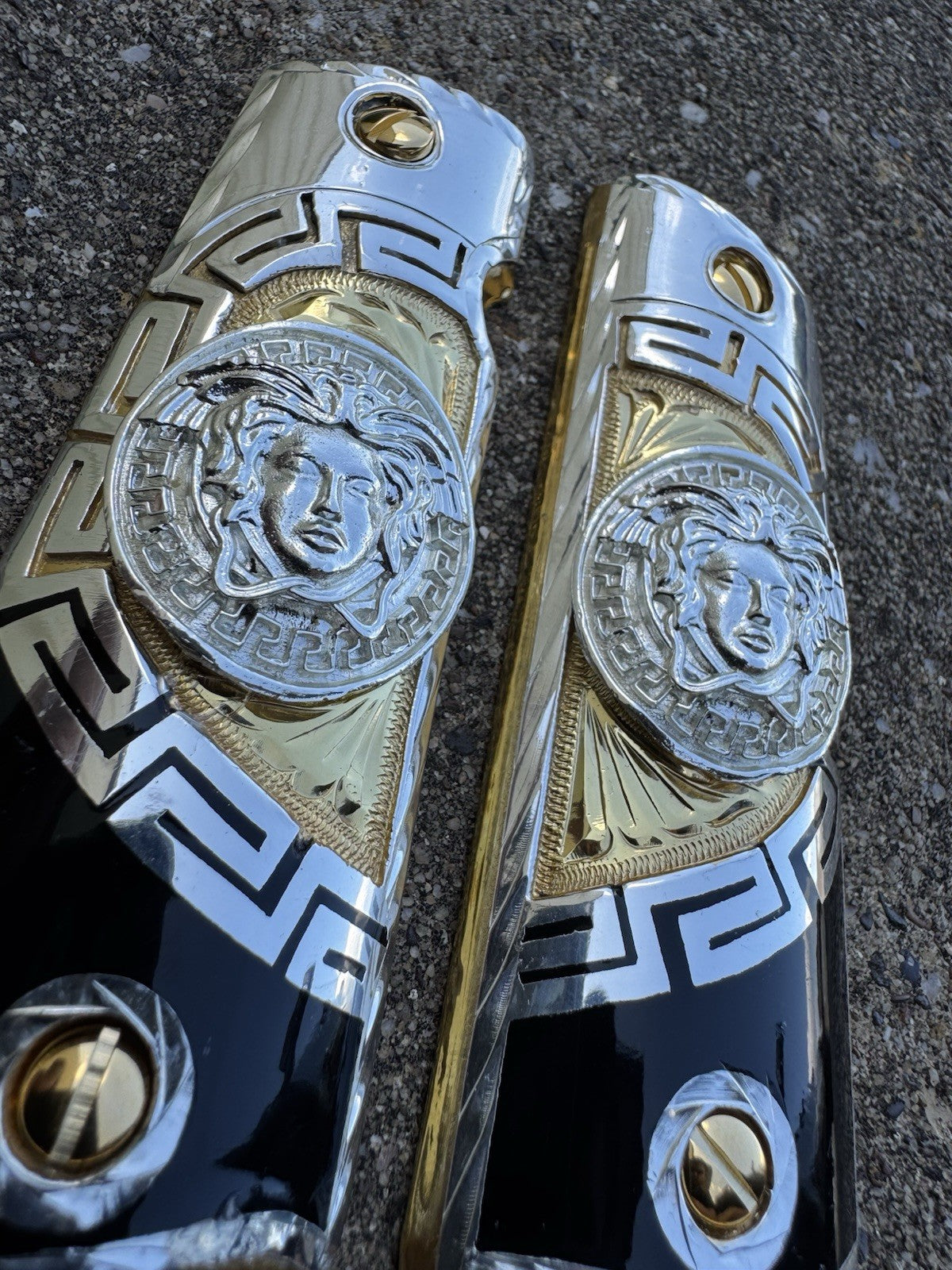 1911 45 38 Super Full Size Versace Gold Gun Pistol Grip Cachas & 24K Screws