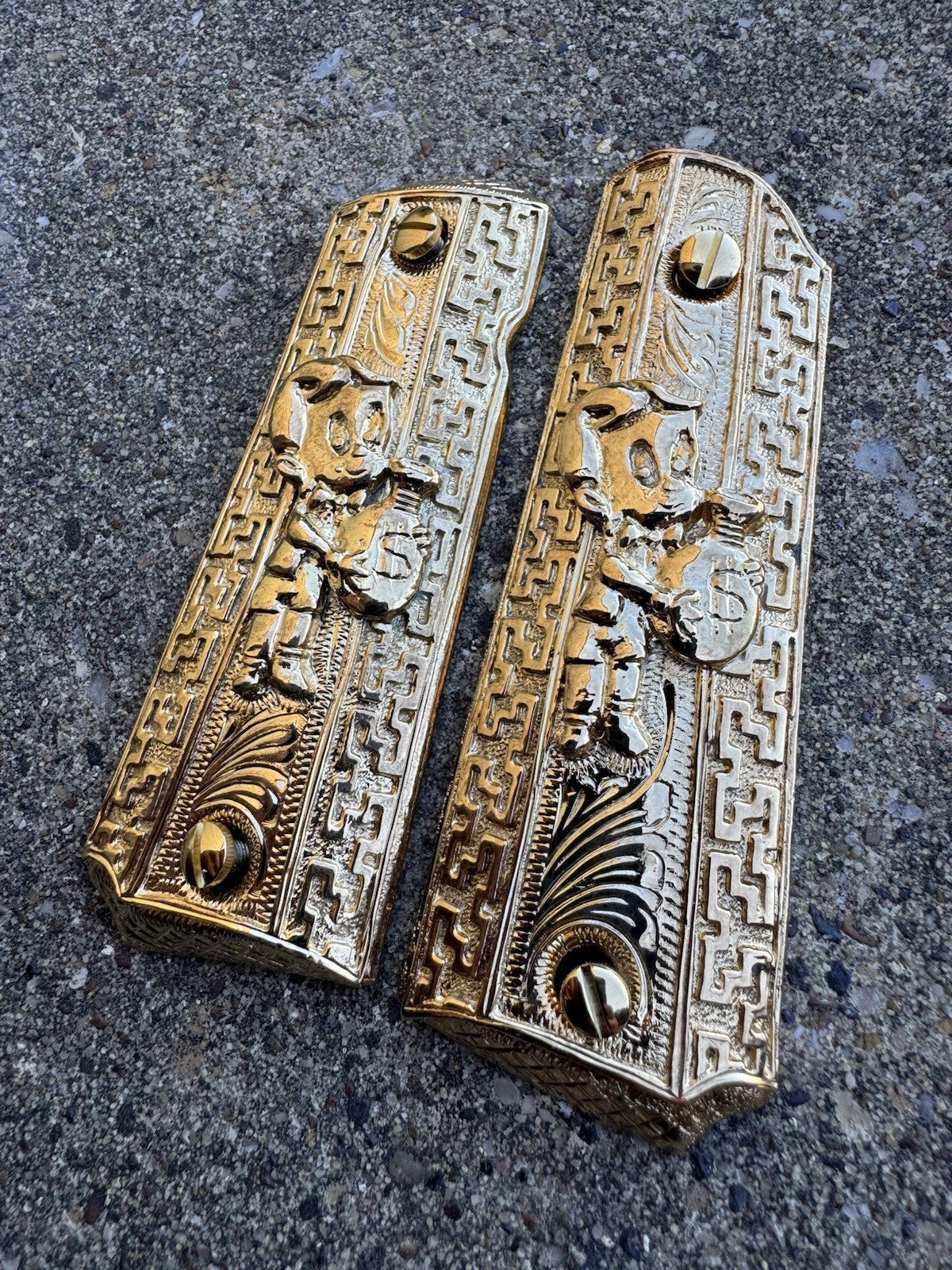1911 45 38 Super Full Size Richie Rich Gold Gun Pistol Grip Cachas & 24K Screws