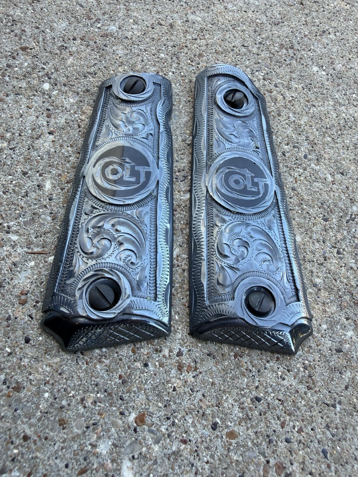 1911 45 38 Super Full Size COLT Gun Pistol Grip Cachas & Screws