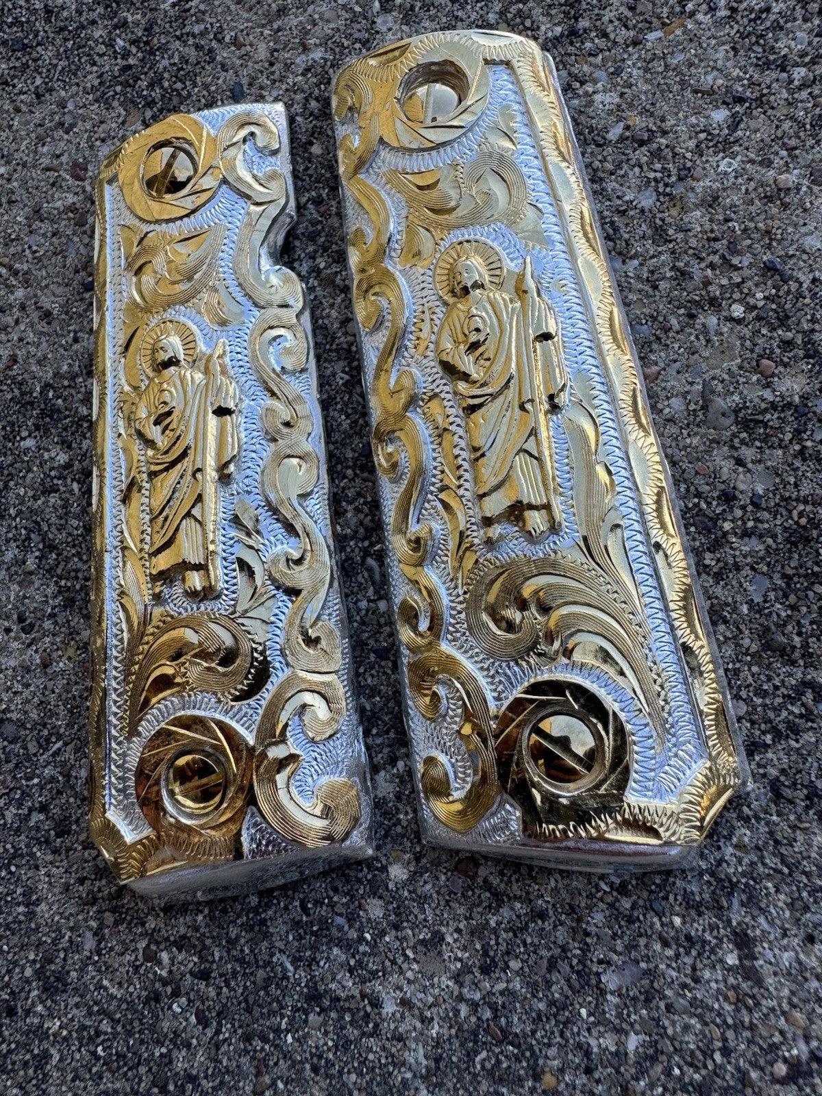 1911 45 38 Super Full Size San Judas Gold Gun Pistol Grip Cachas & 24K Screws