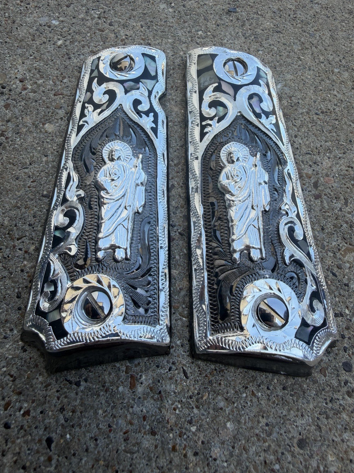 1911 45 38 Super Full Size San Judas Gun Pistol Grip Cachas & Polished Screws