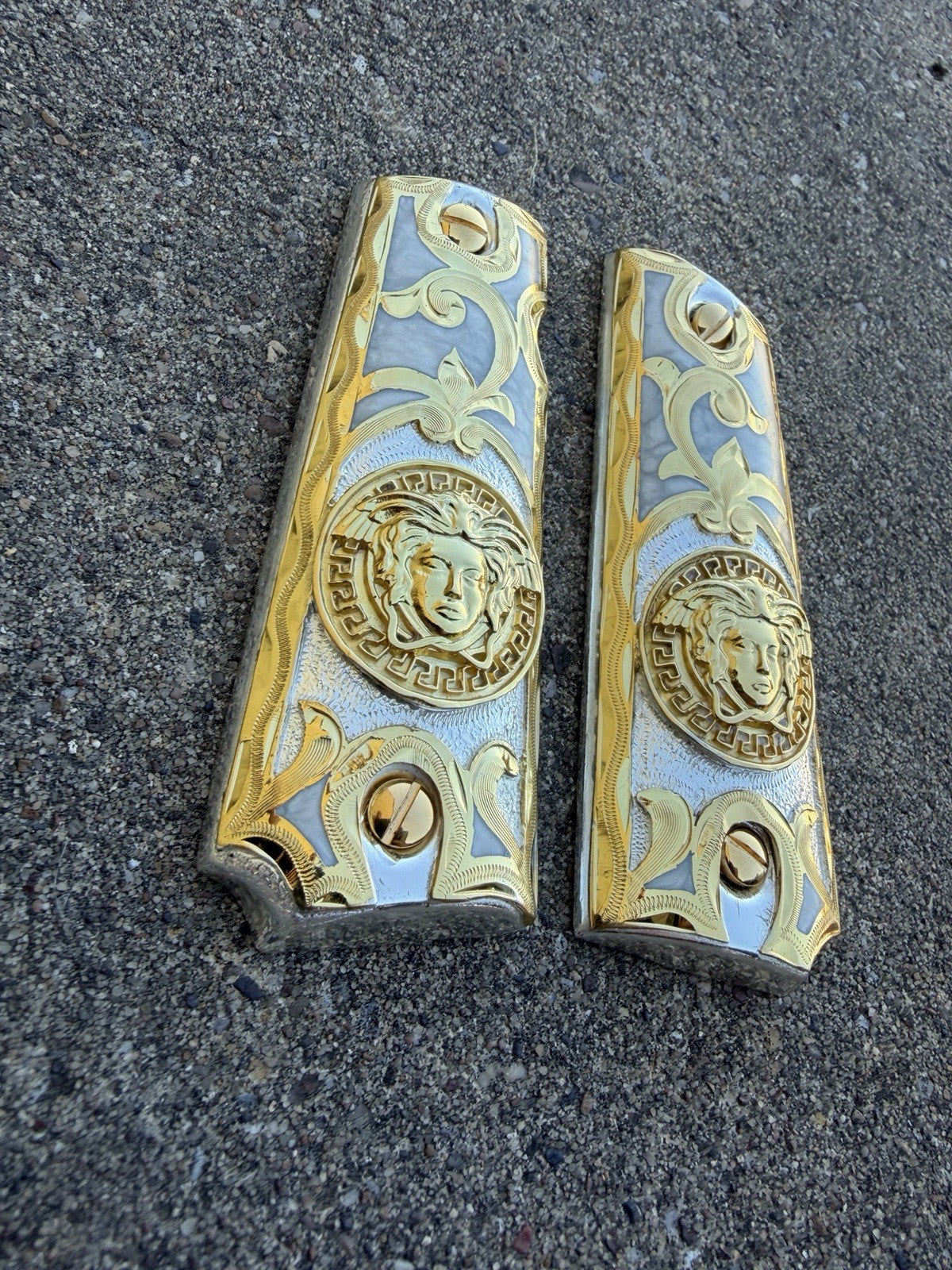 1911 45 38 Super Full Size Versace Gold Gun Pistol Grip Cachas & 24K Screws