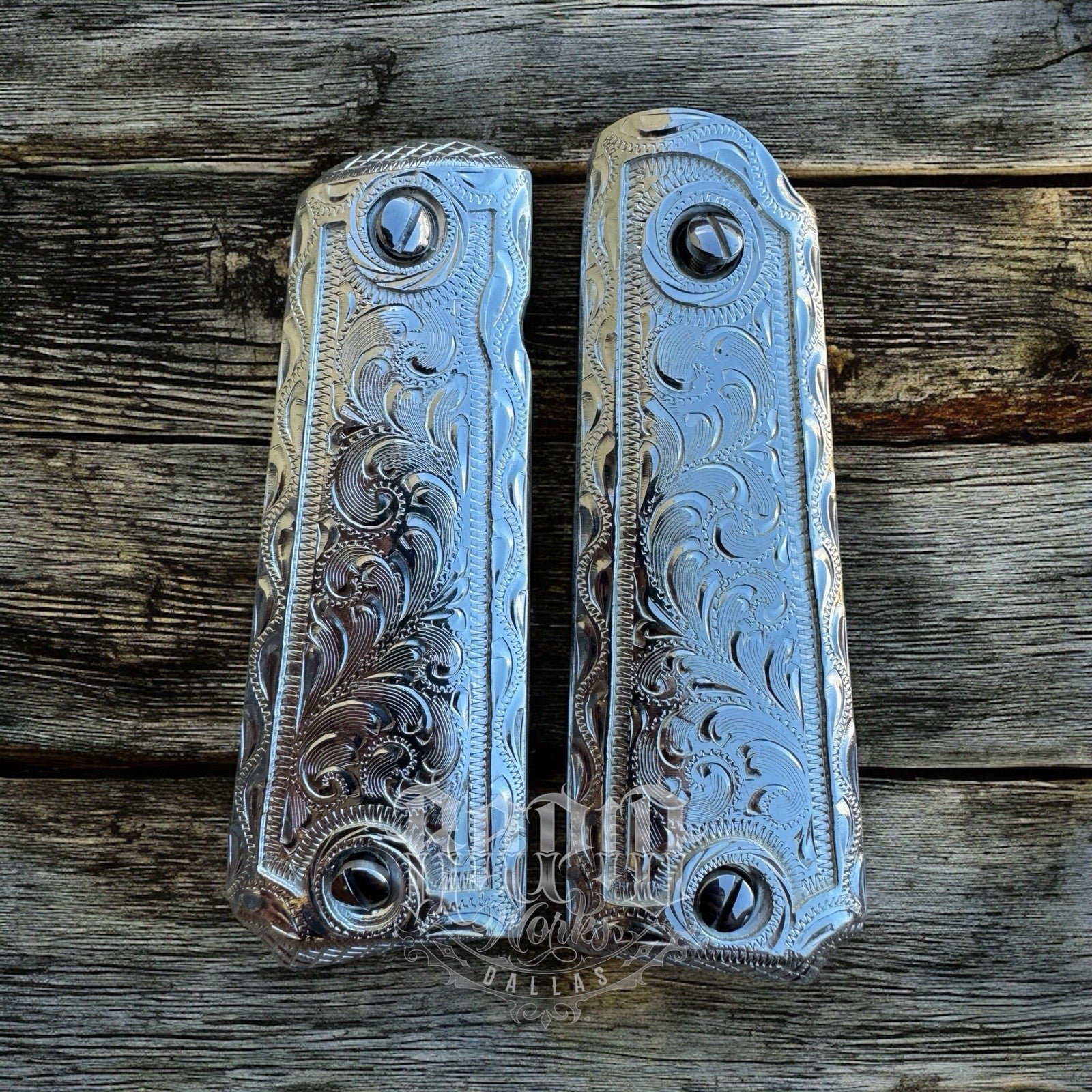 1911 45 38 Super Full Size Gun Pistol Grip Cachas & Polished Screws