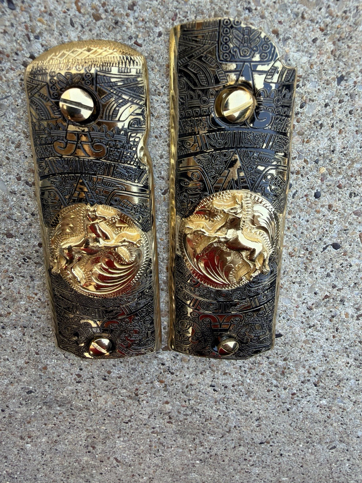 1911 45 38 Super Full Size Horse Aztec Gold Gun Pistol Grip Cachas & 24K Screws