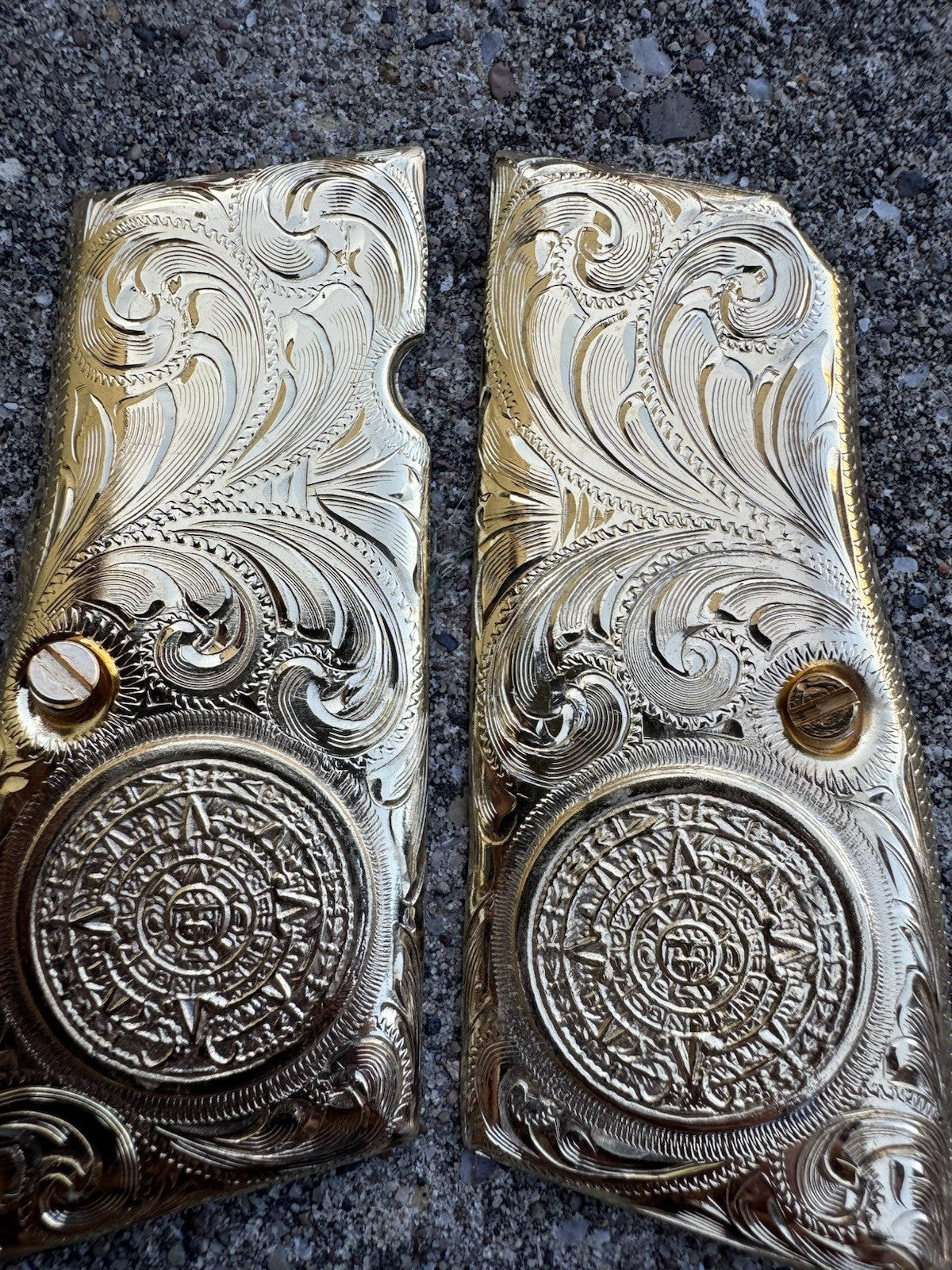 Browning Hi-Power 9mm Azteca Gold Gun Pistol Grip Cachas & 24k Screws