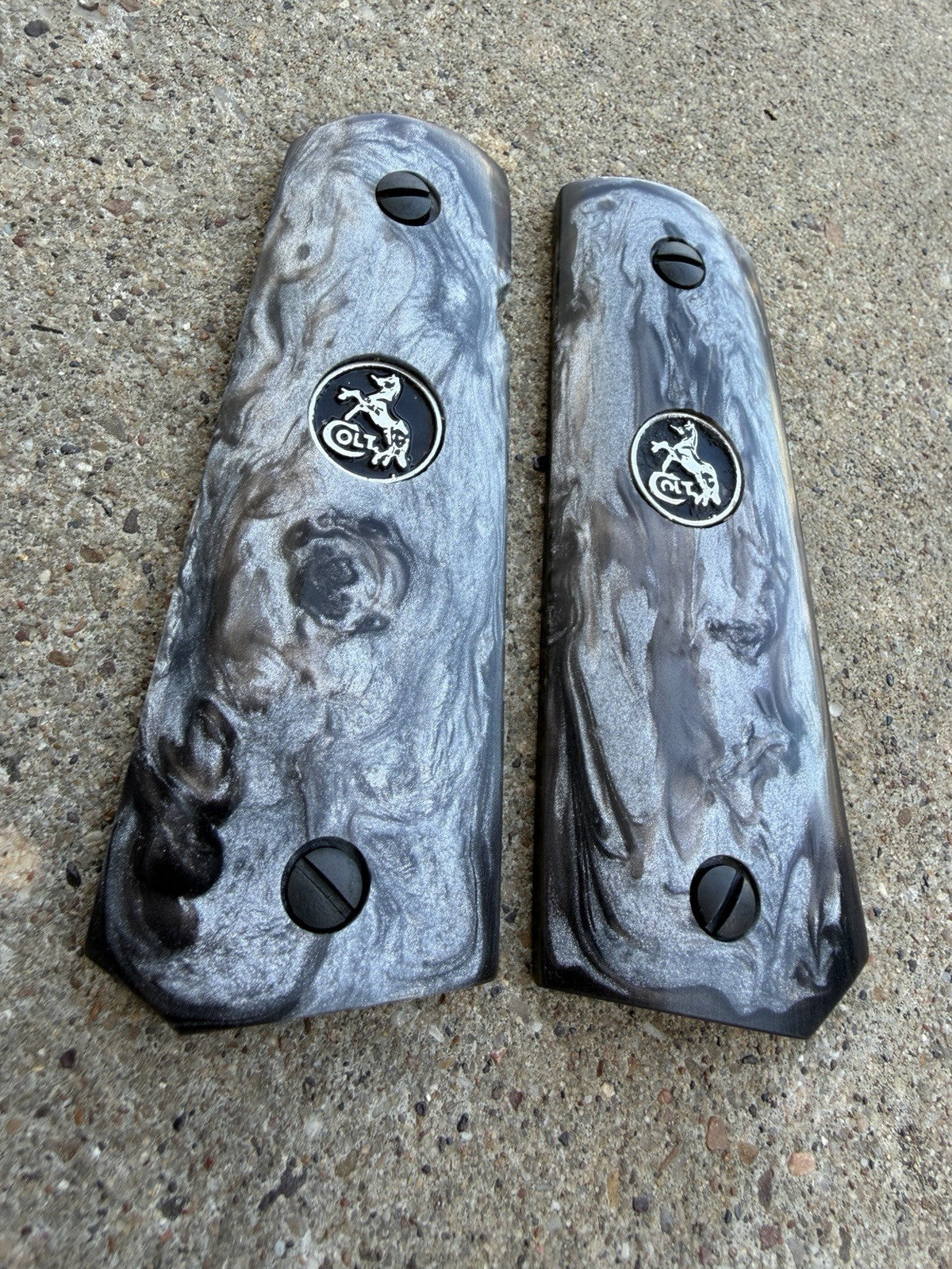 1911 45 38 Super Full Size Grey Resin Gun Pistol Grip Cachas & Screws